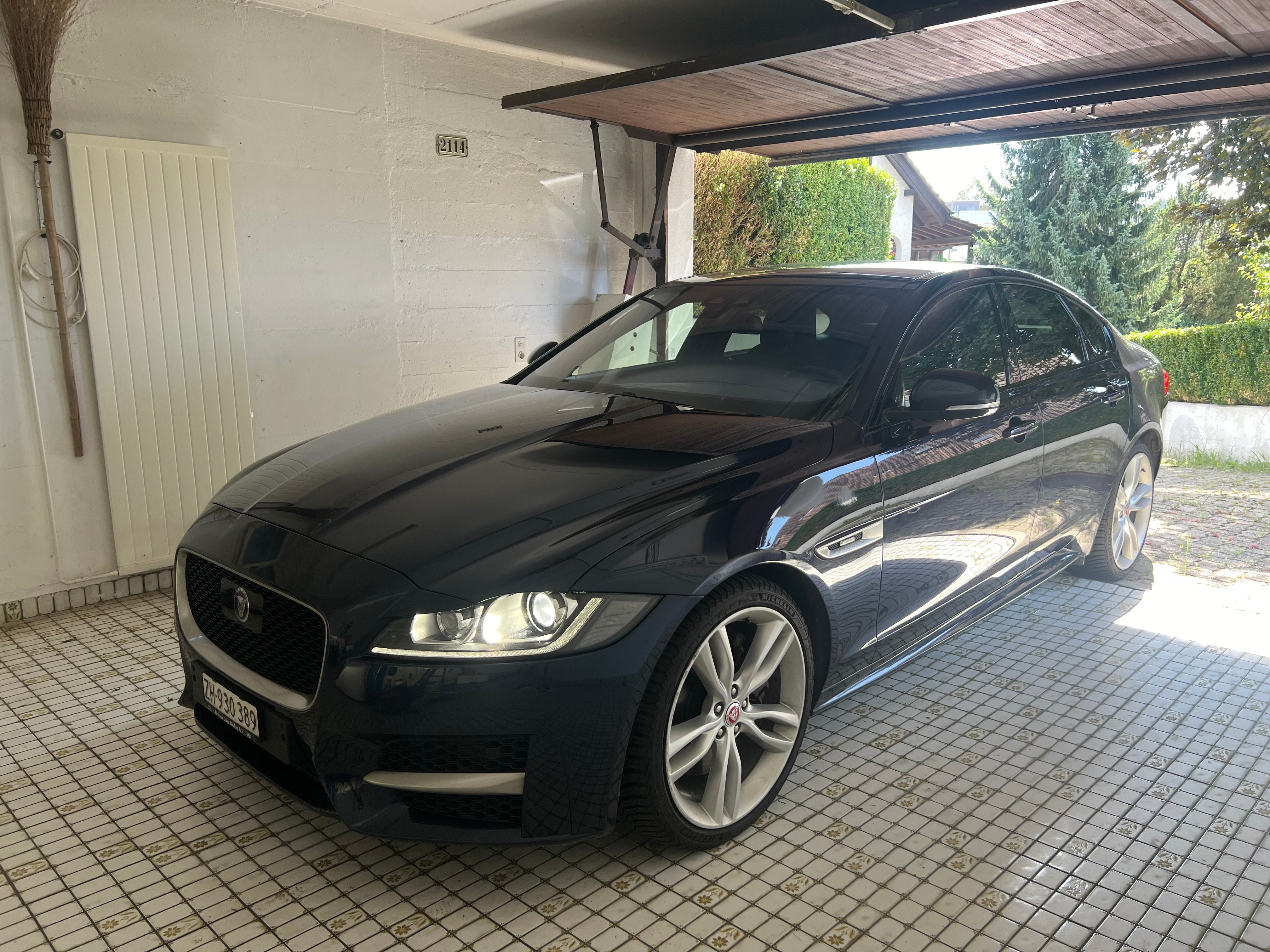 JAGUAR XF 30d R-Sport Automatic