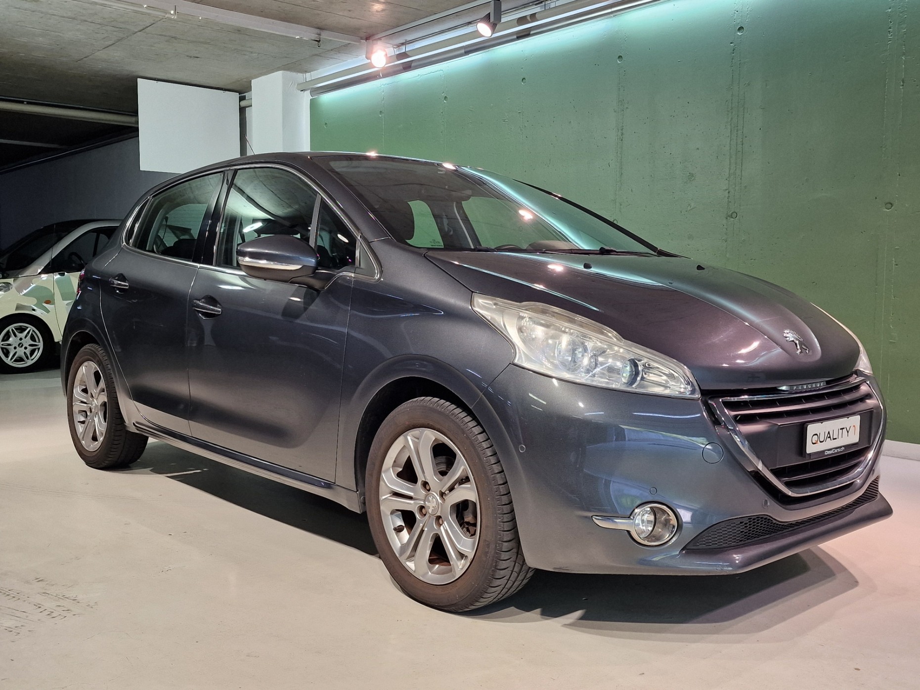 PEUGEOT 208 1.2 THP Allure