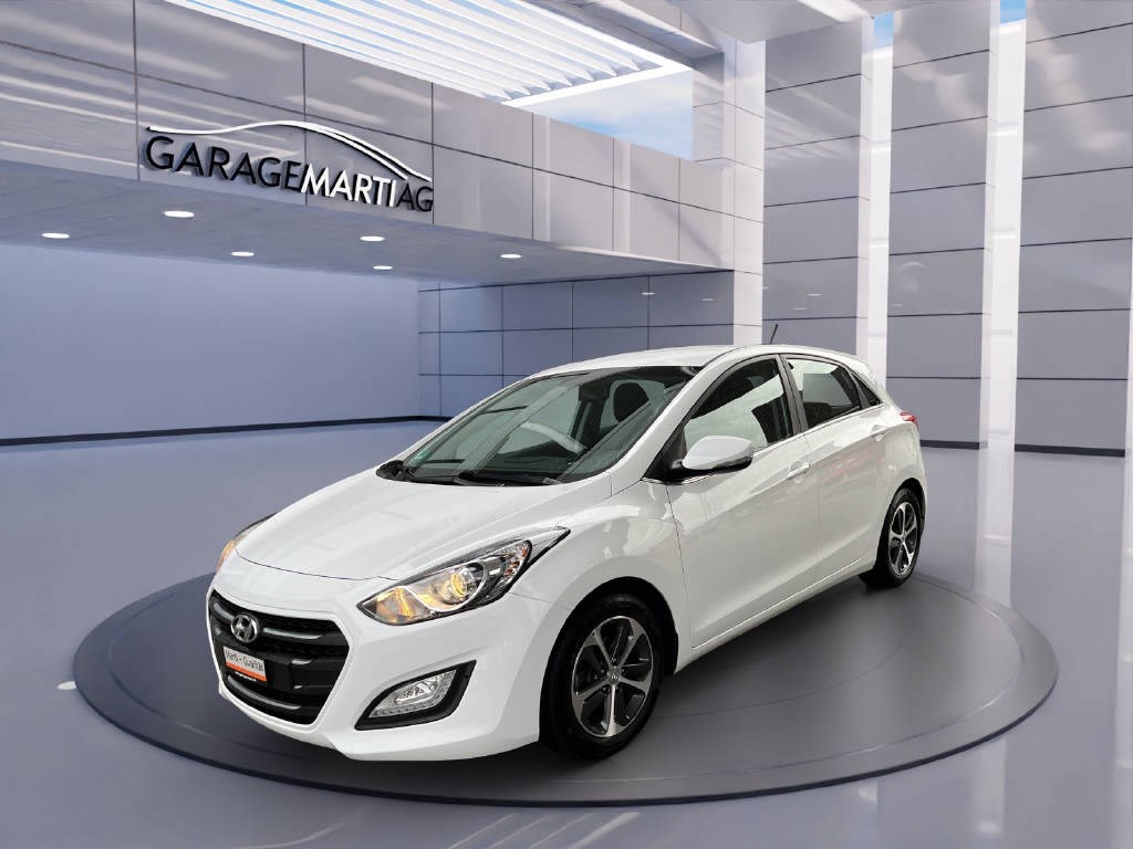 HYUNDAI i30 1.6 CRDi Plena