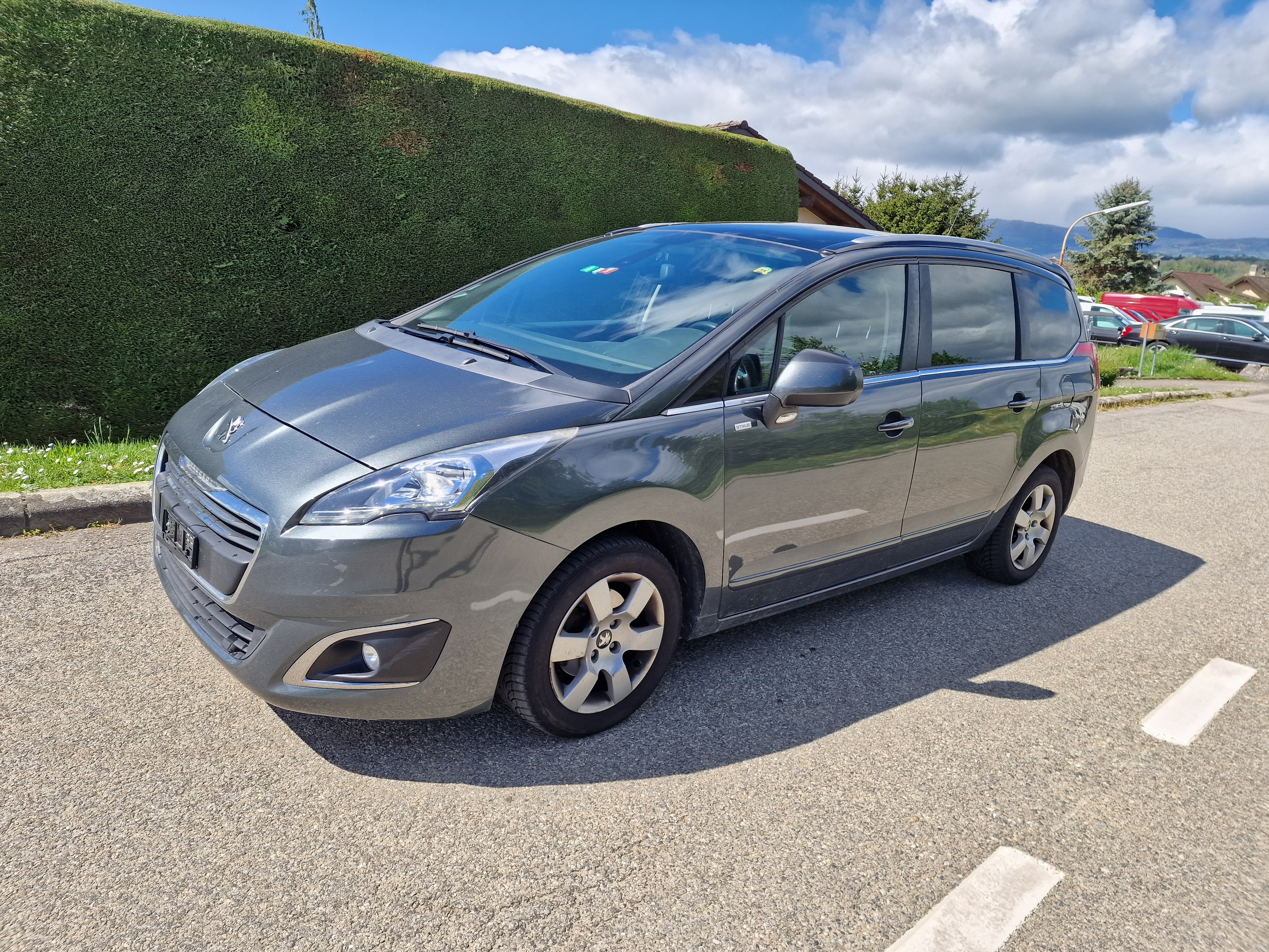 PEUGEOT 5008 1.6HDI Business