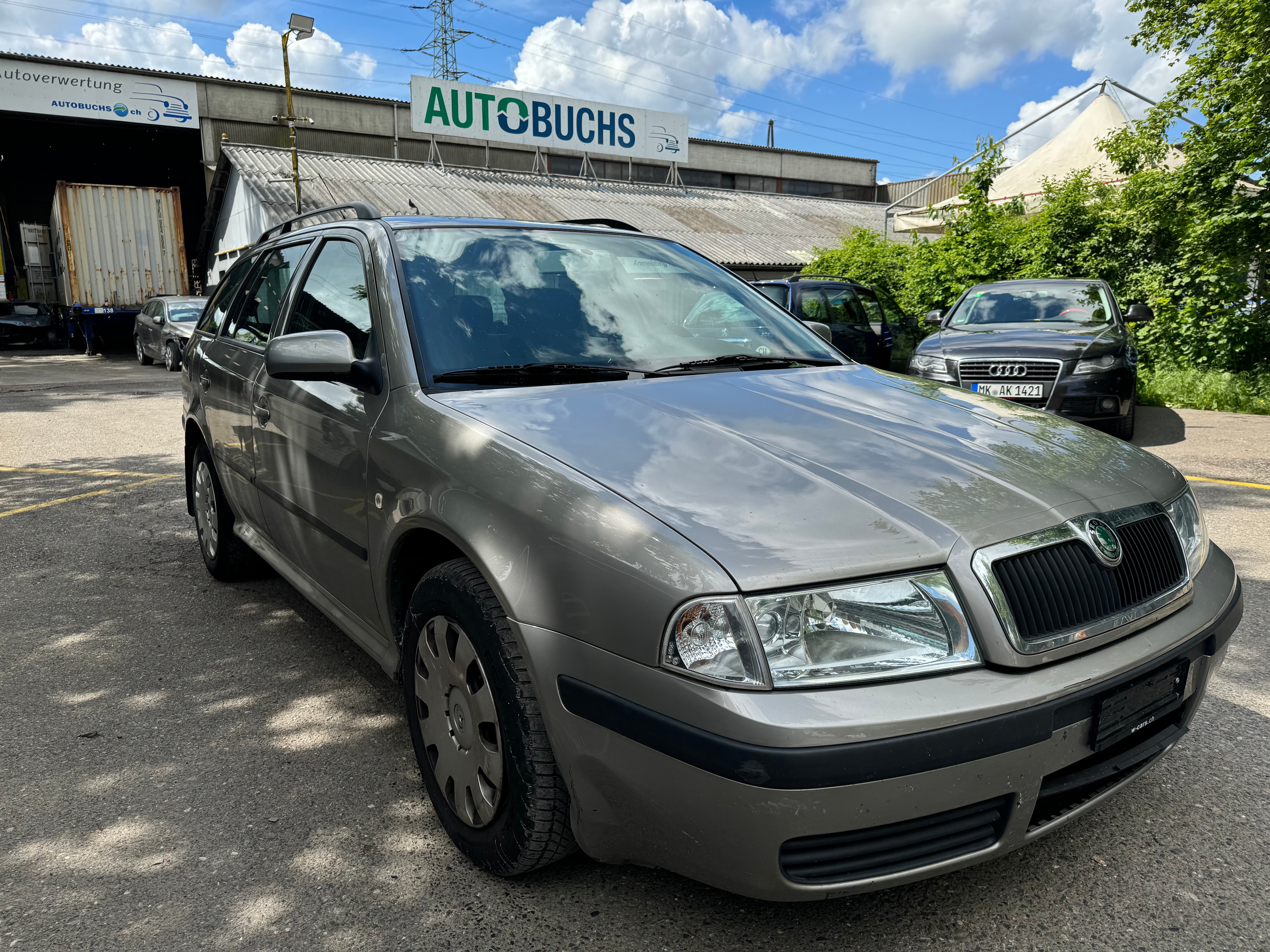 SKODA Octavia 1.6 Tour