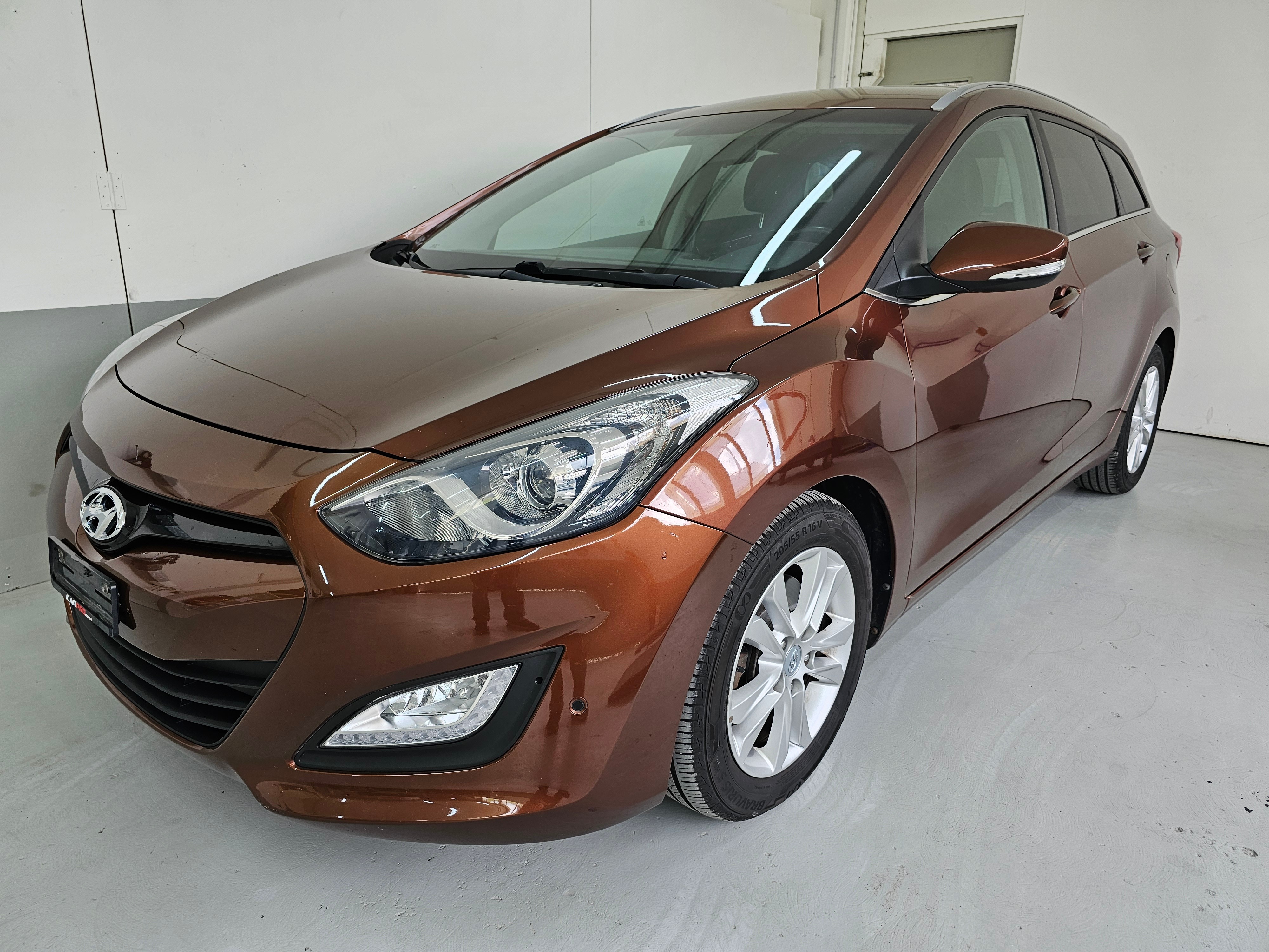 HYUNDAI i30 Wagon 1.6 CRDi Style Automatic