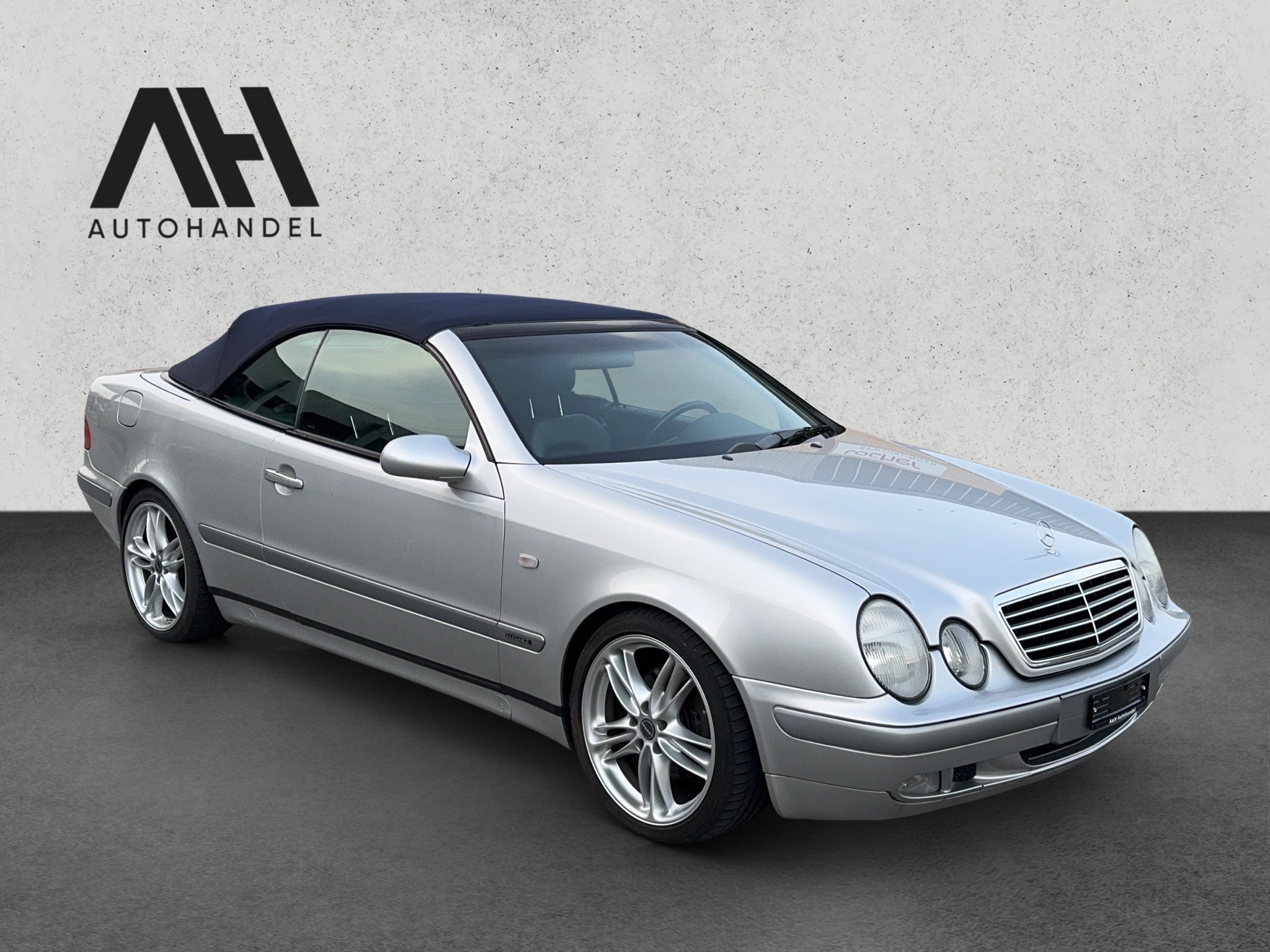 MERCEDES-BENZ CLK 230 K Elégance