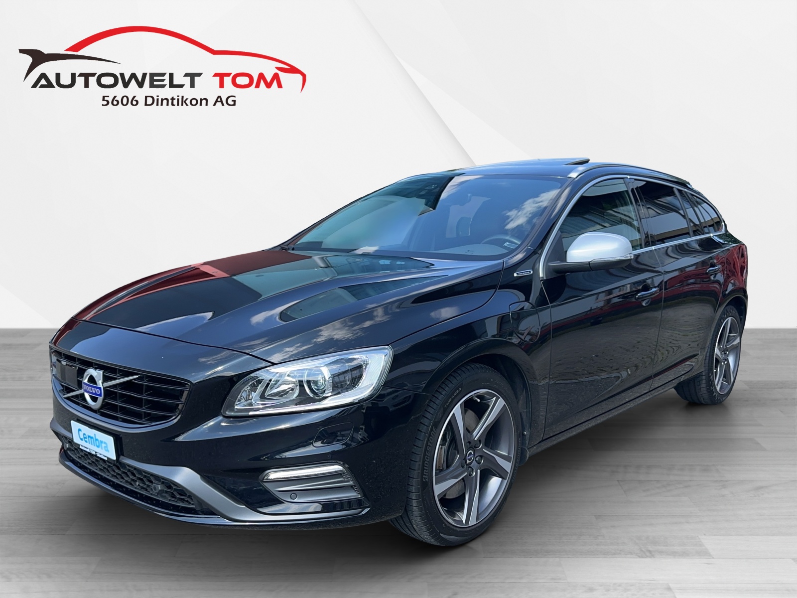 VOLVO V60 D6 AWD Plug-in Hybrid Momentum R-Design