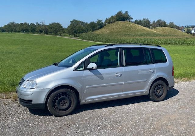 VW Touran 2.0 FSI Highline