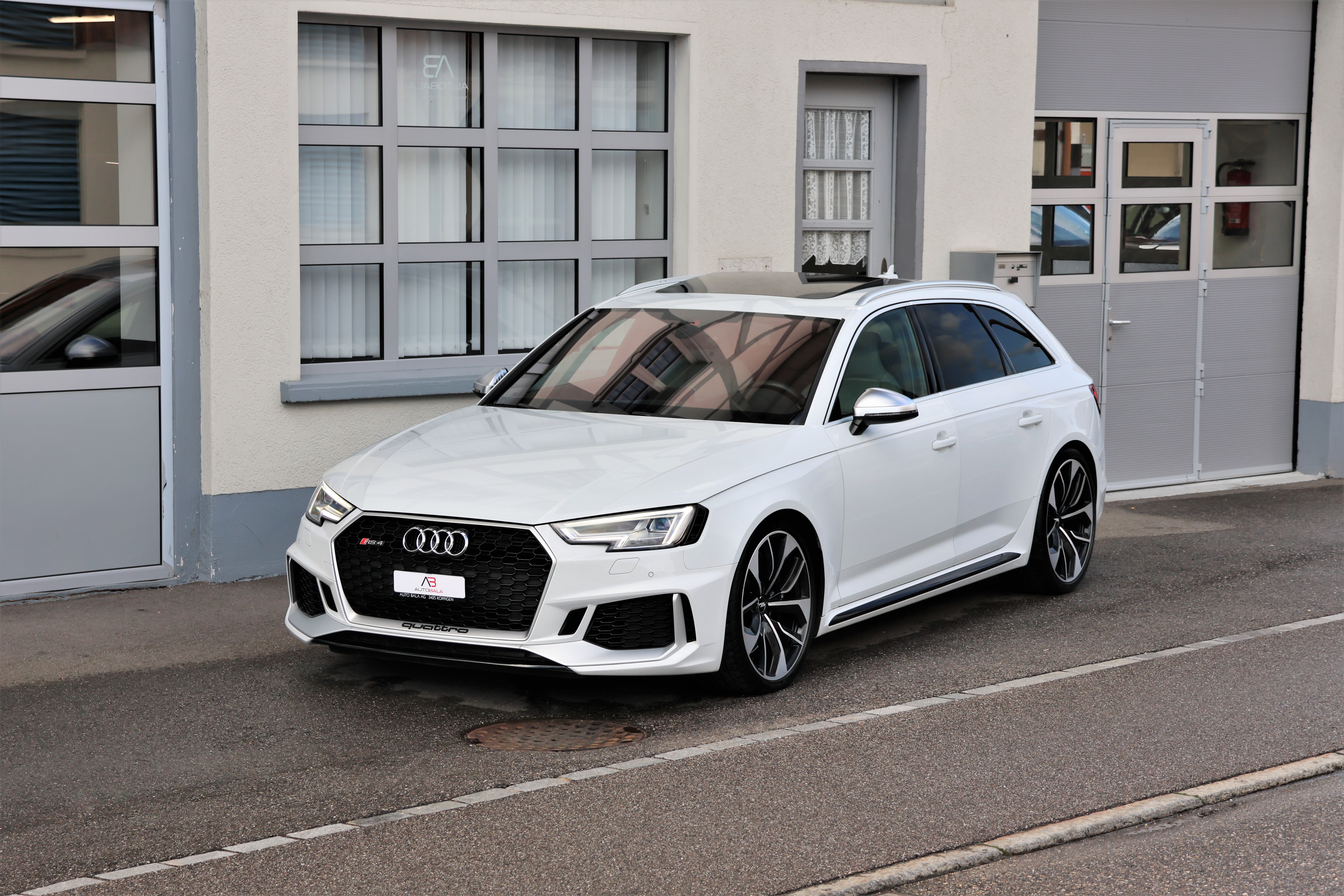 AUDI RS4 Avant 2.9 TFSI quattro tiptronic (CH)