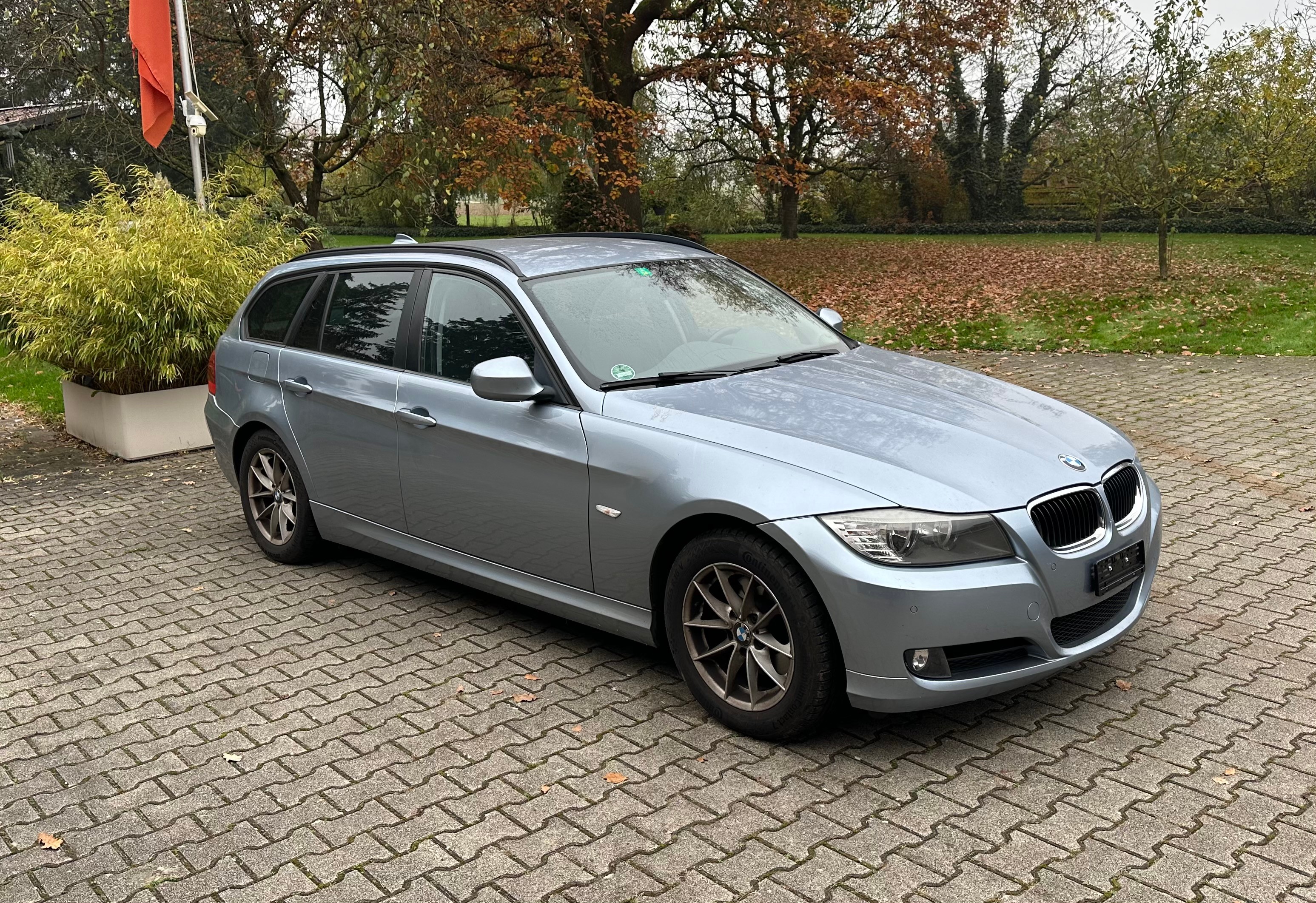 BMW 320i Touring Dynamic Edition