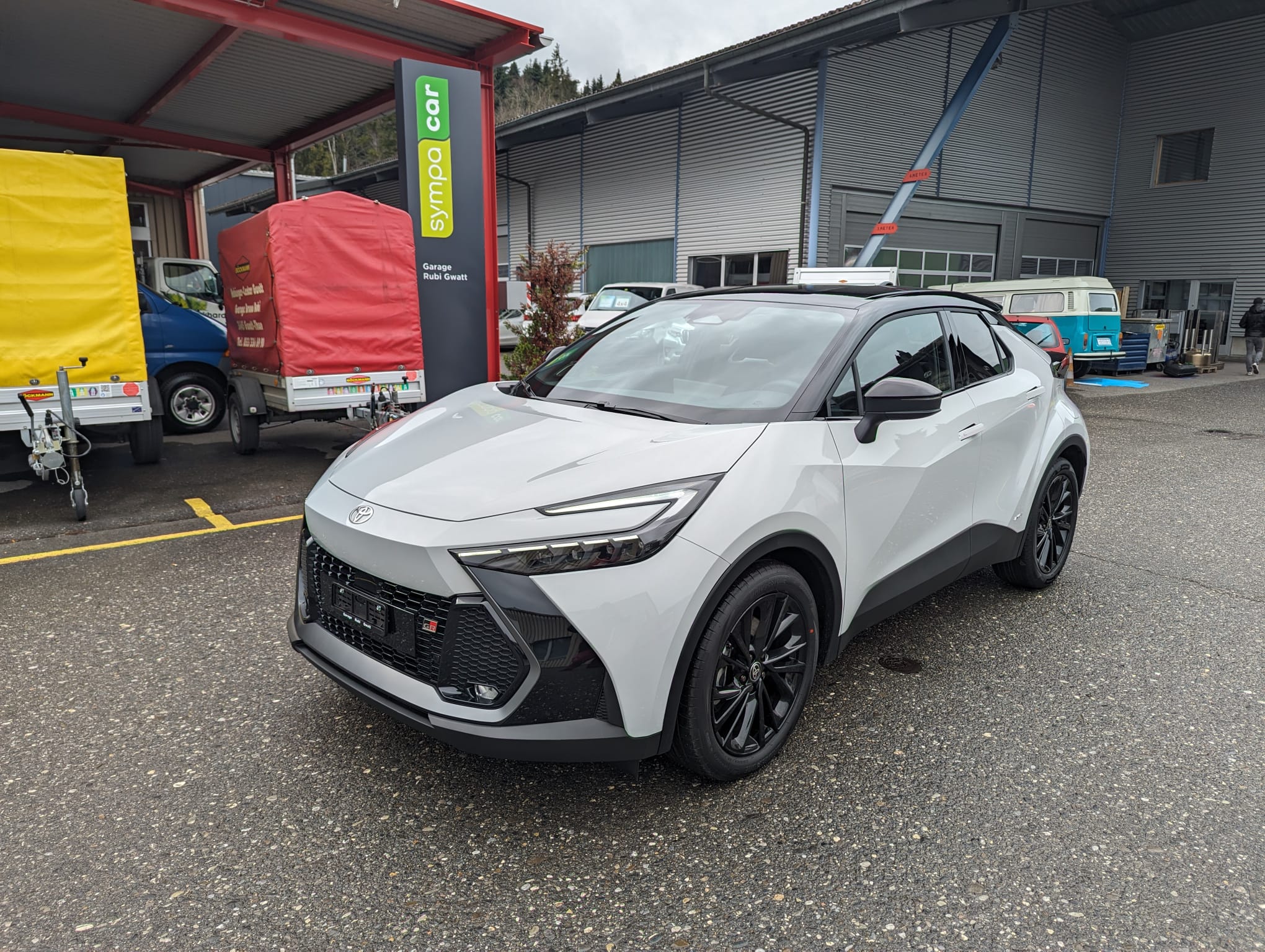 TOYOTA C-HR 2.0 HSD CVT GR Sport 4WD