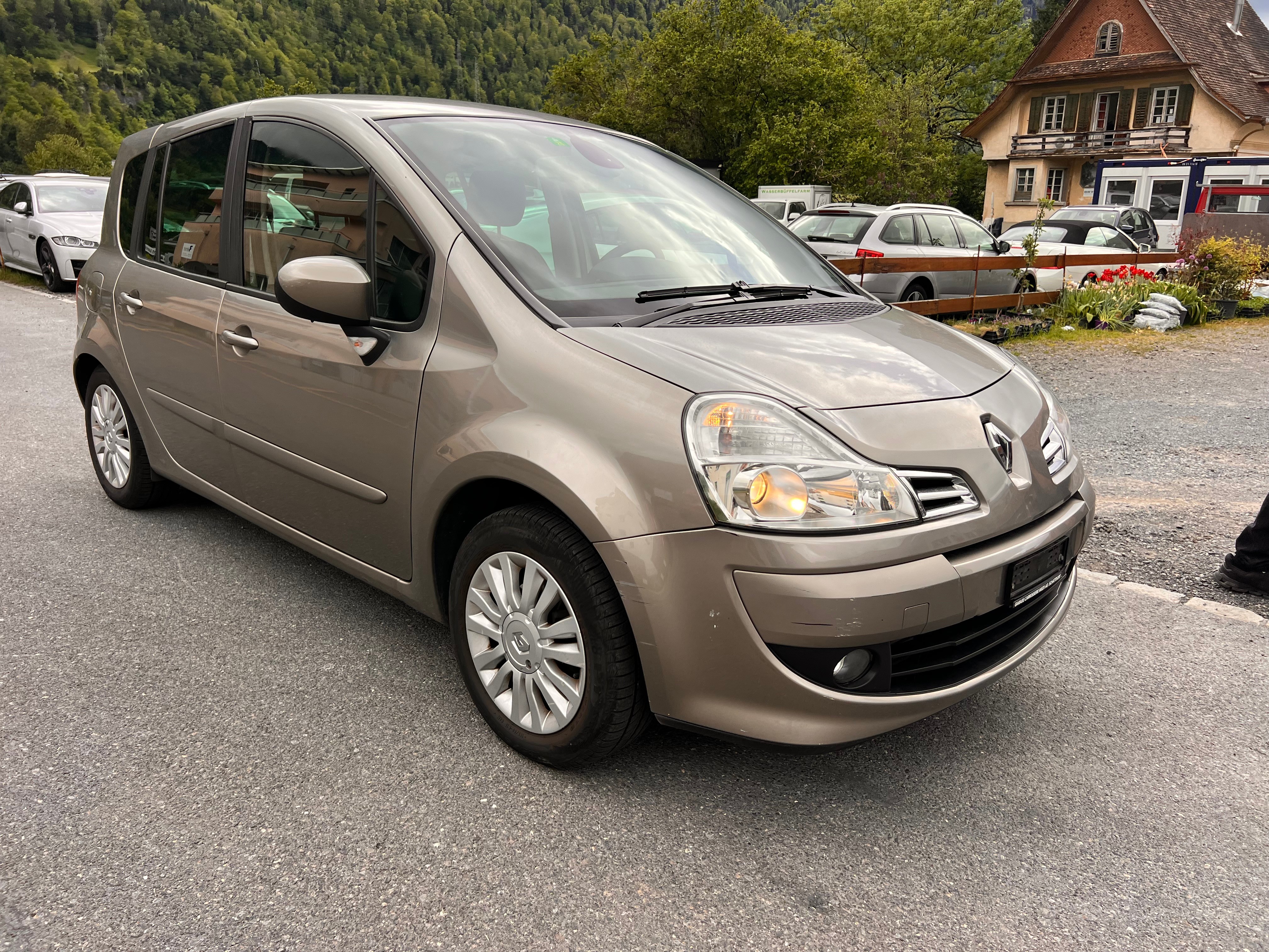 RENAULT Modus 1.2 16V T Expression