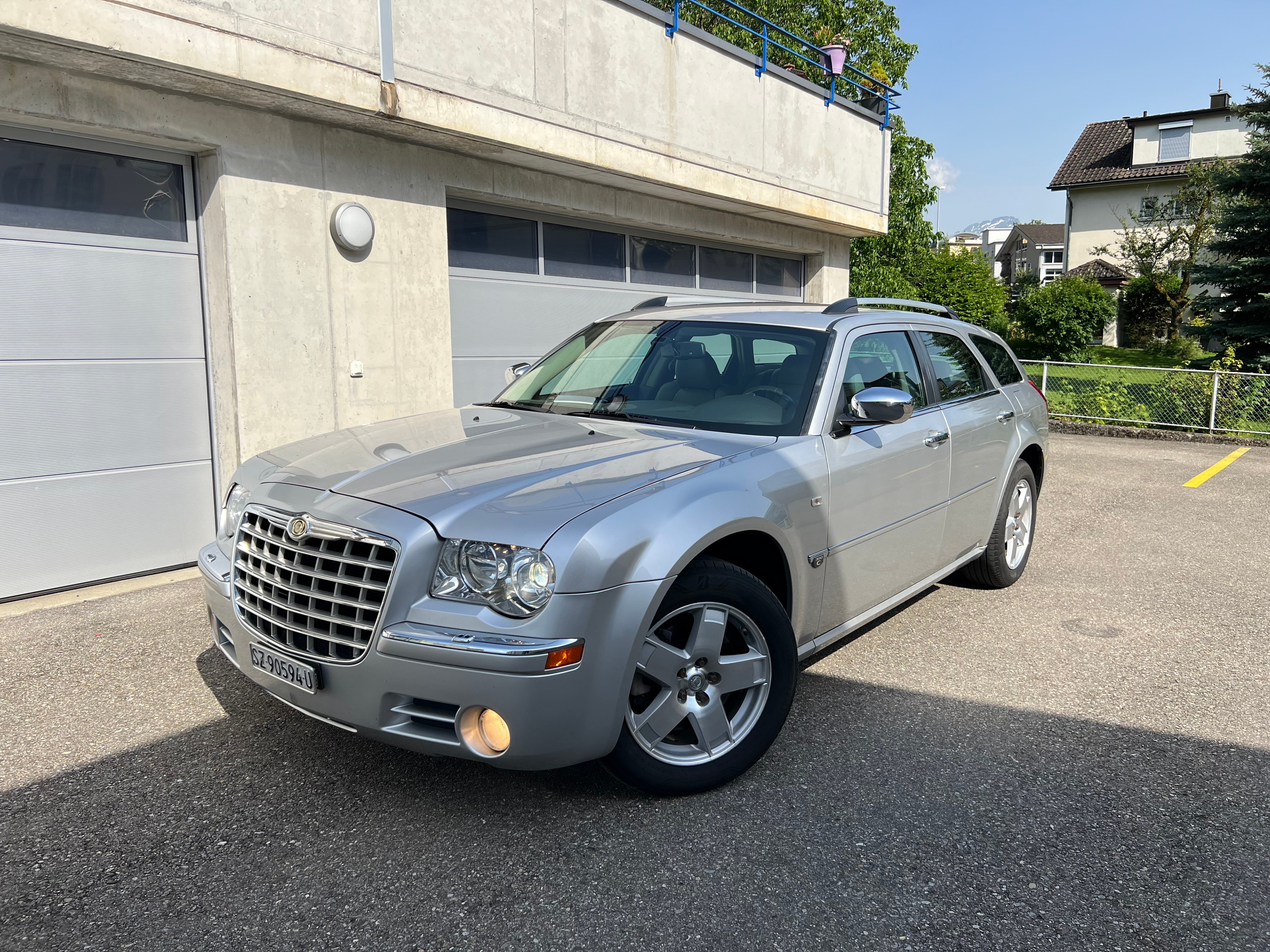 CHRYSLER 300C T 5.7 HEMI V8 AWD