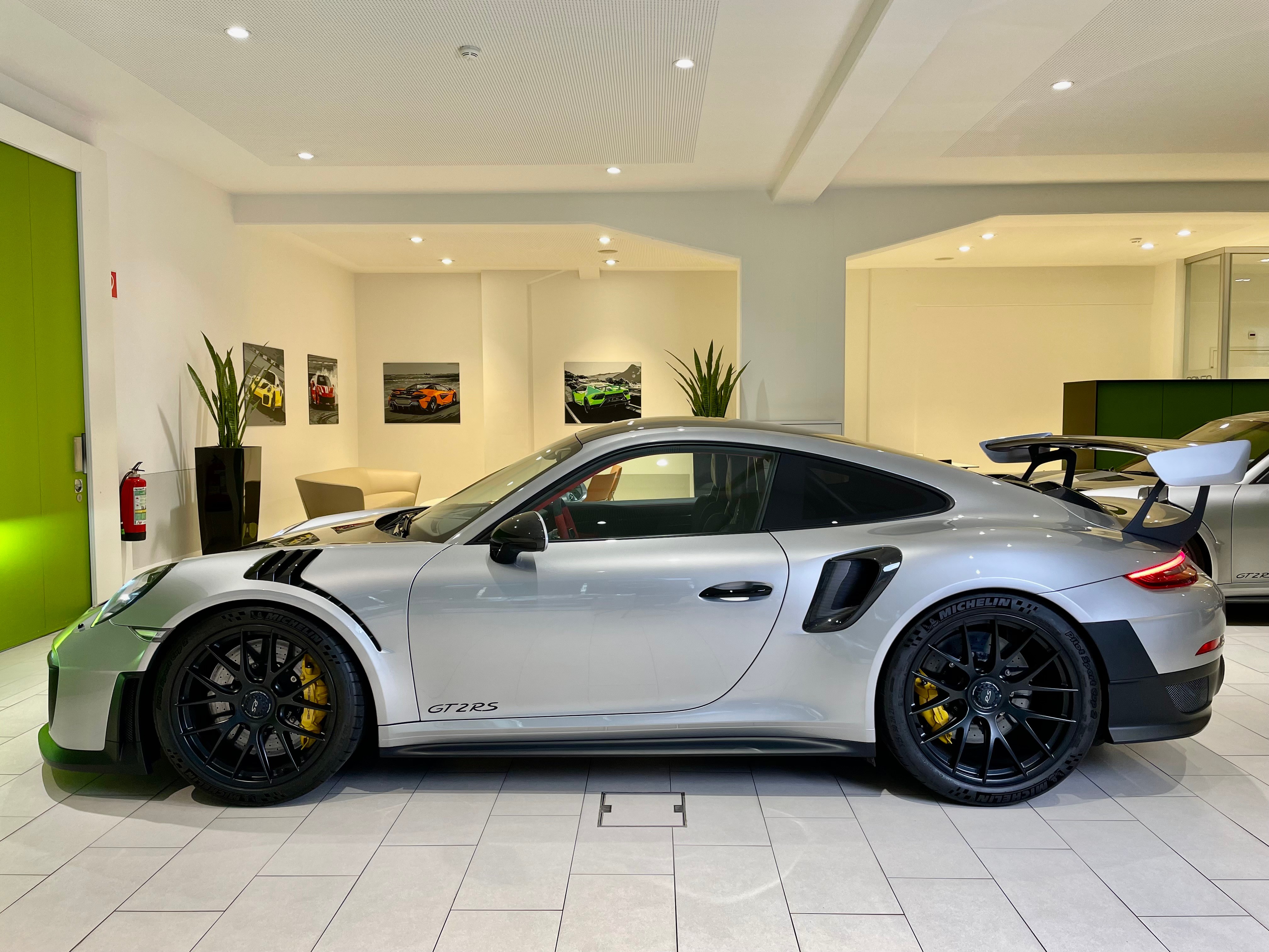 PORSCHE 911 GT2 RS PDK