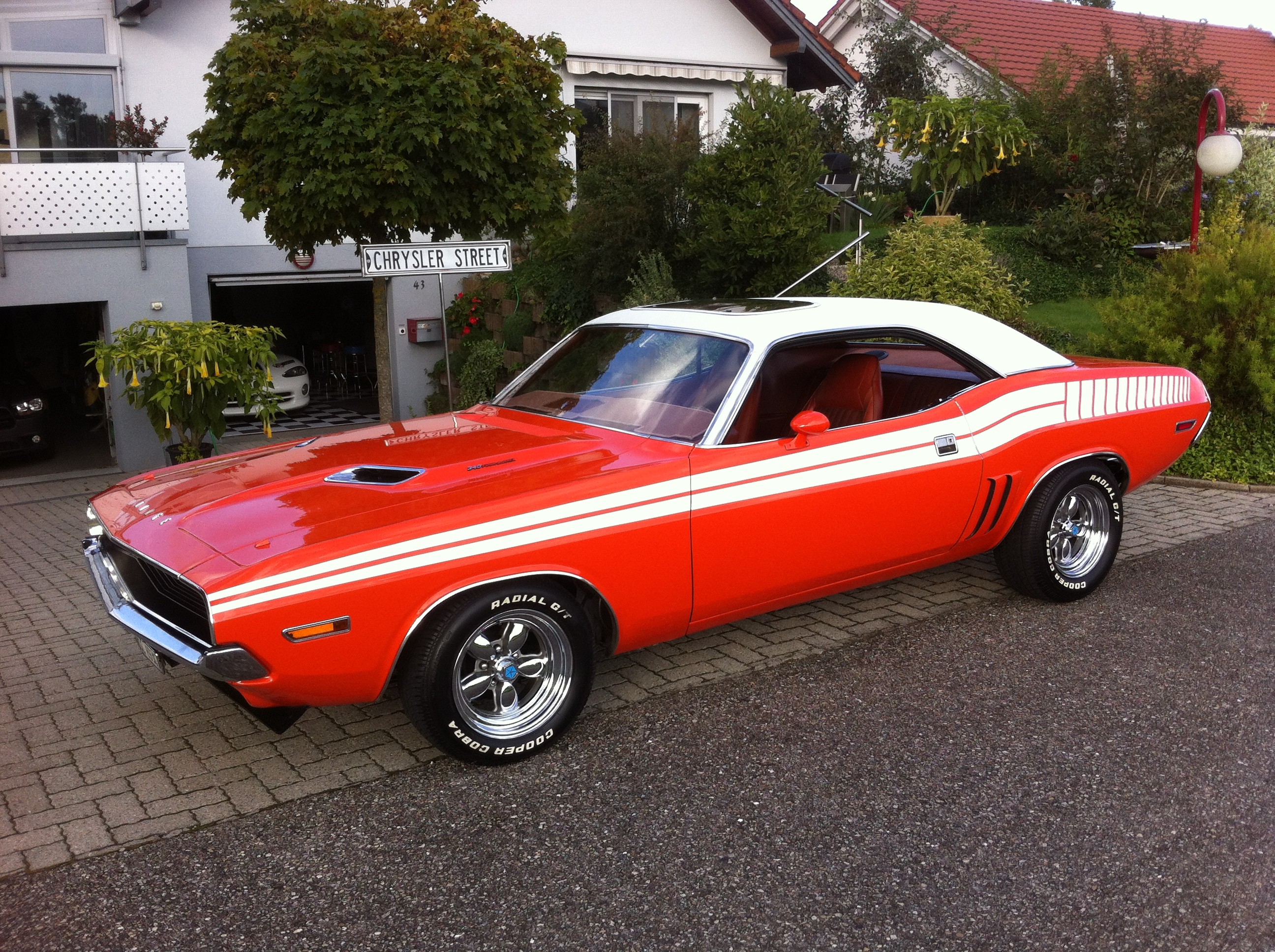 DODGE Challenger