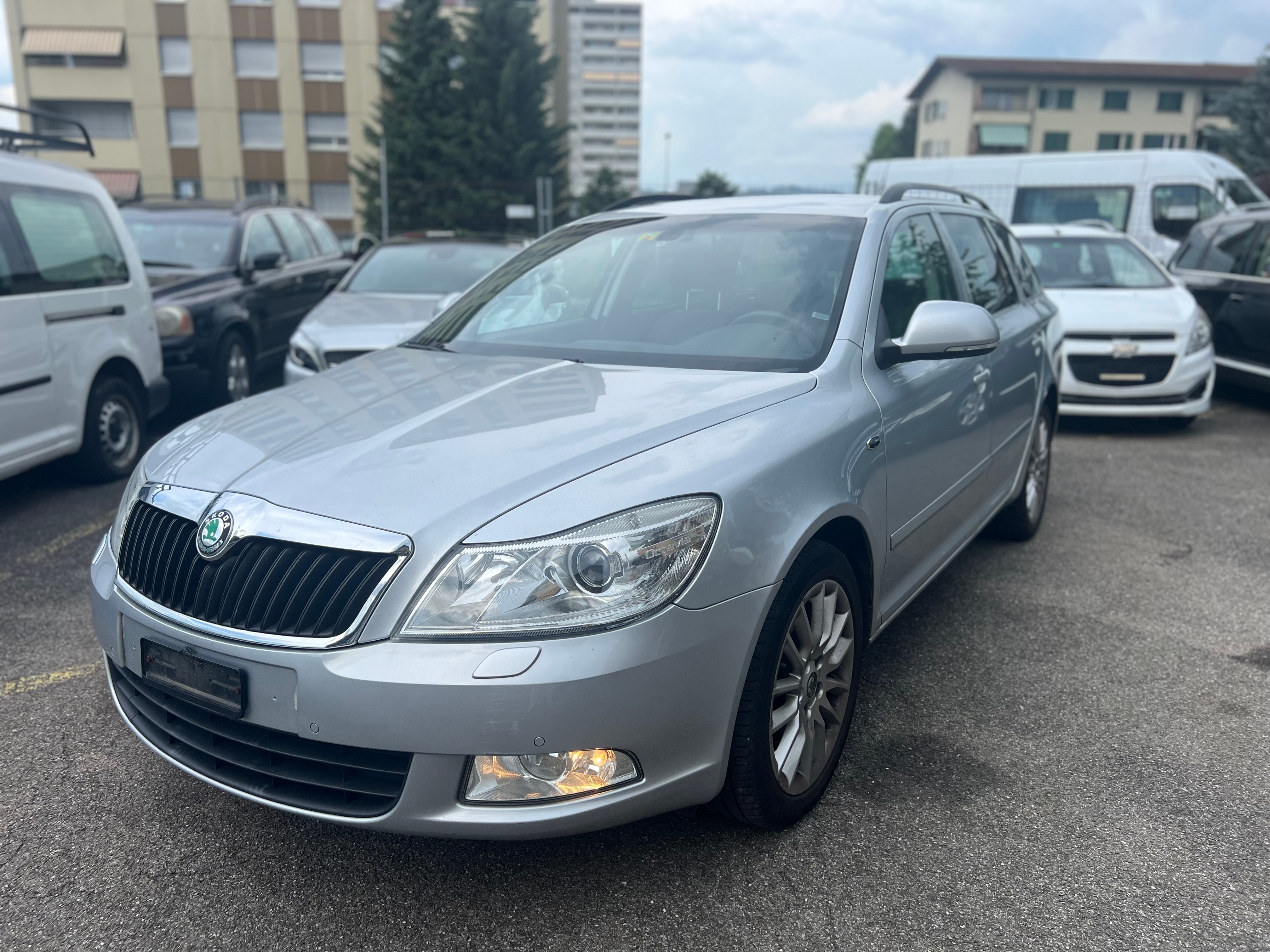 SKODA Octavia Combi 2.0 TDI Laurin & Klement