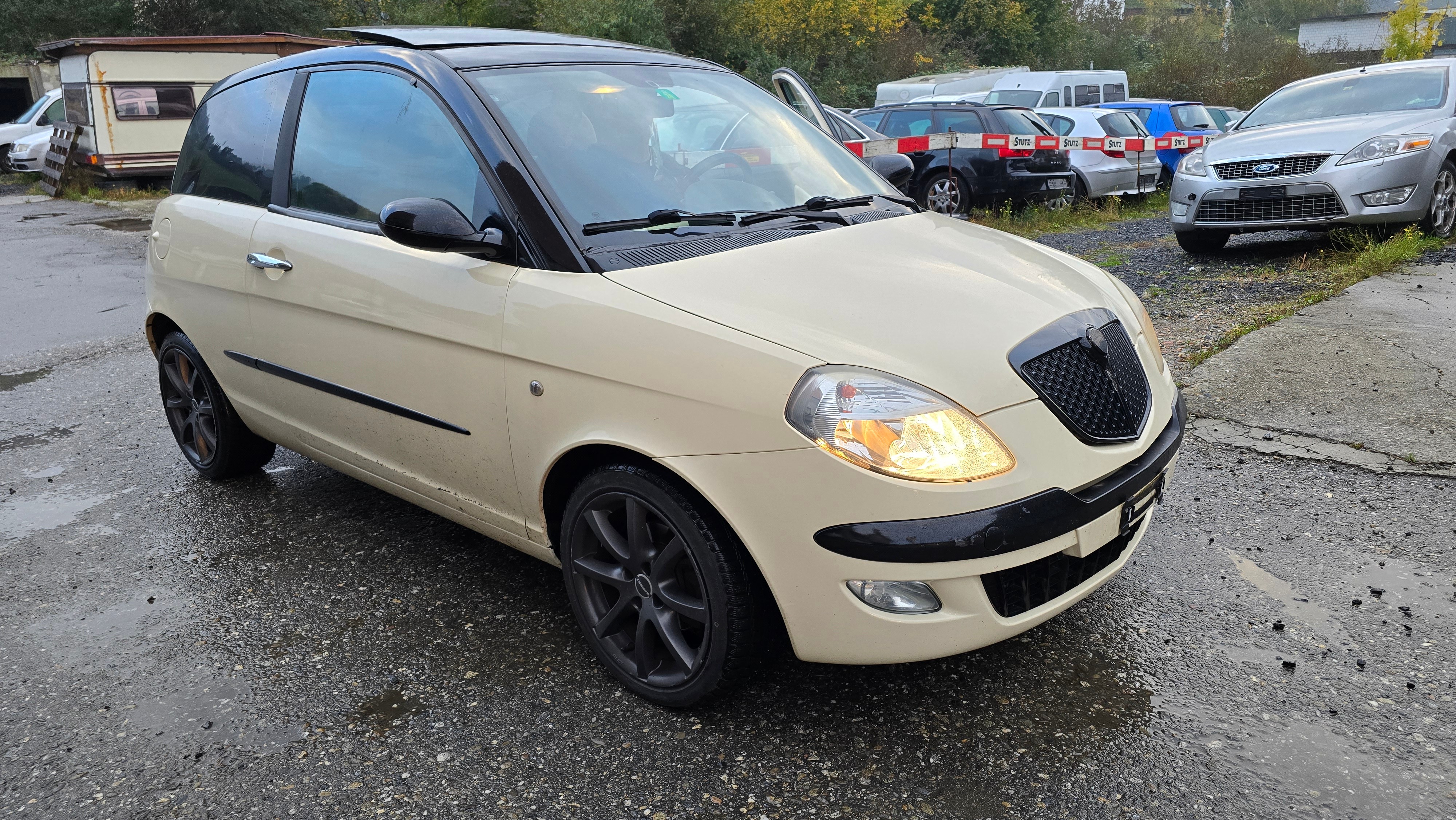 LANCIA Ypsilon 1.4 16V Platino