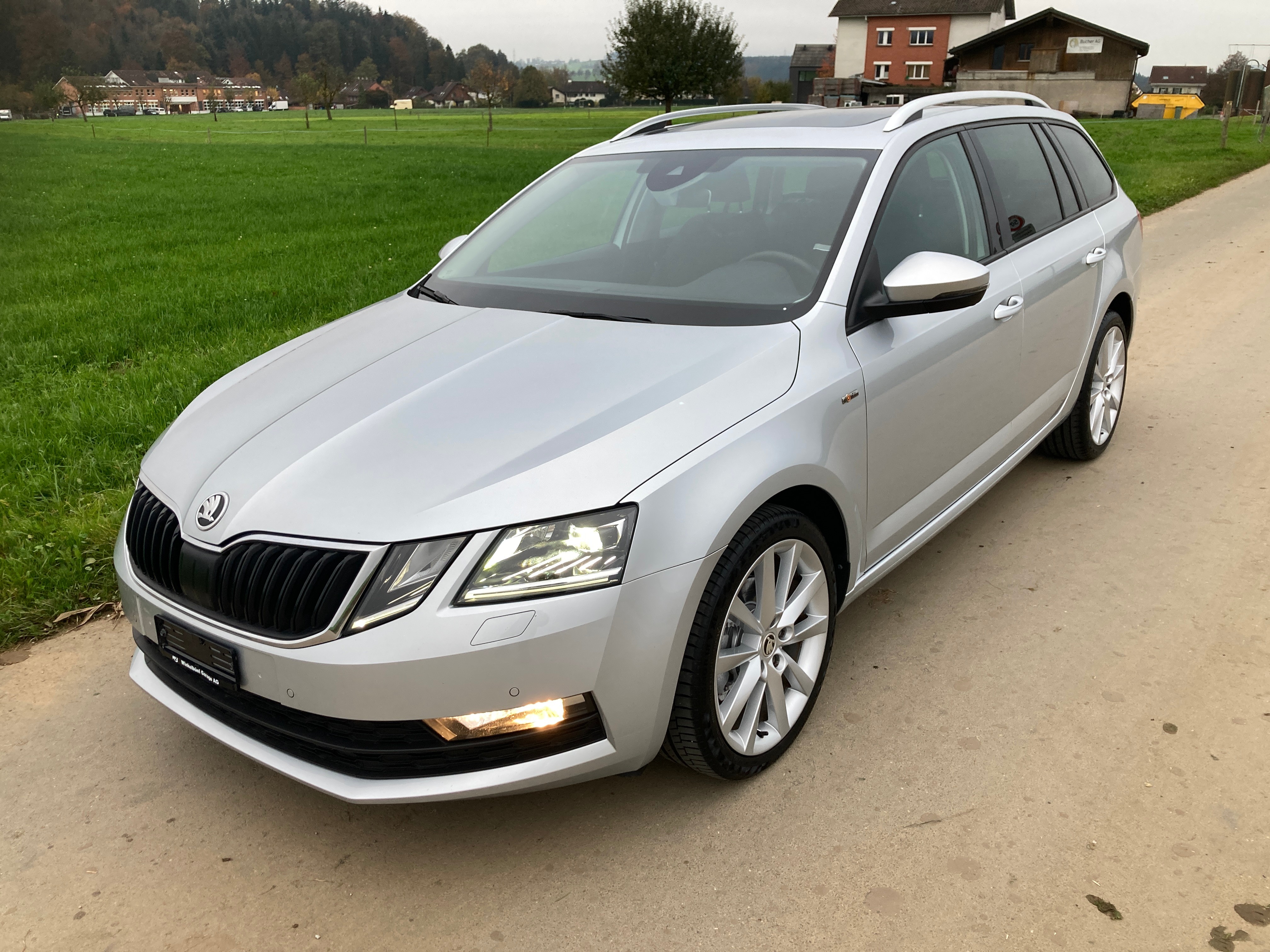 SKODA Octavia Combi 2.0 TDI Soleil DSG