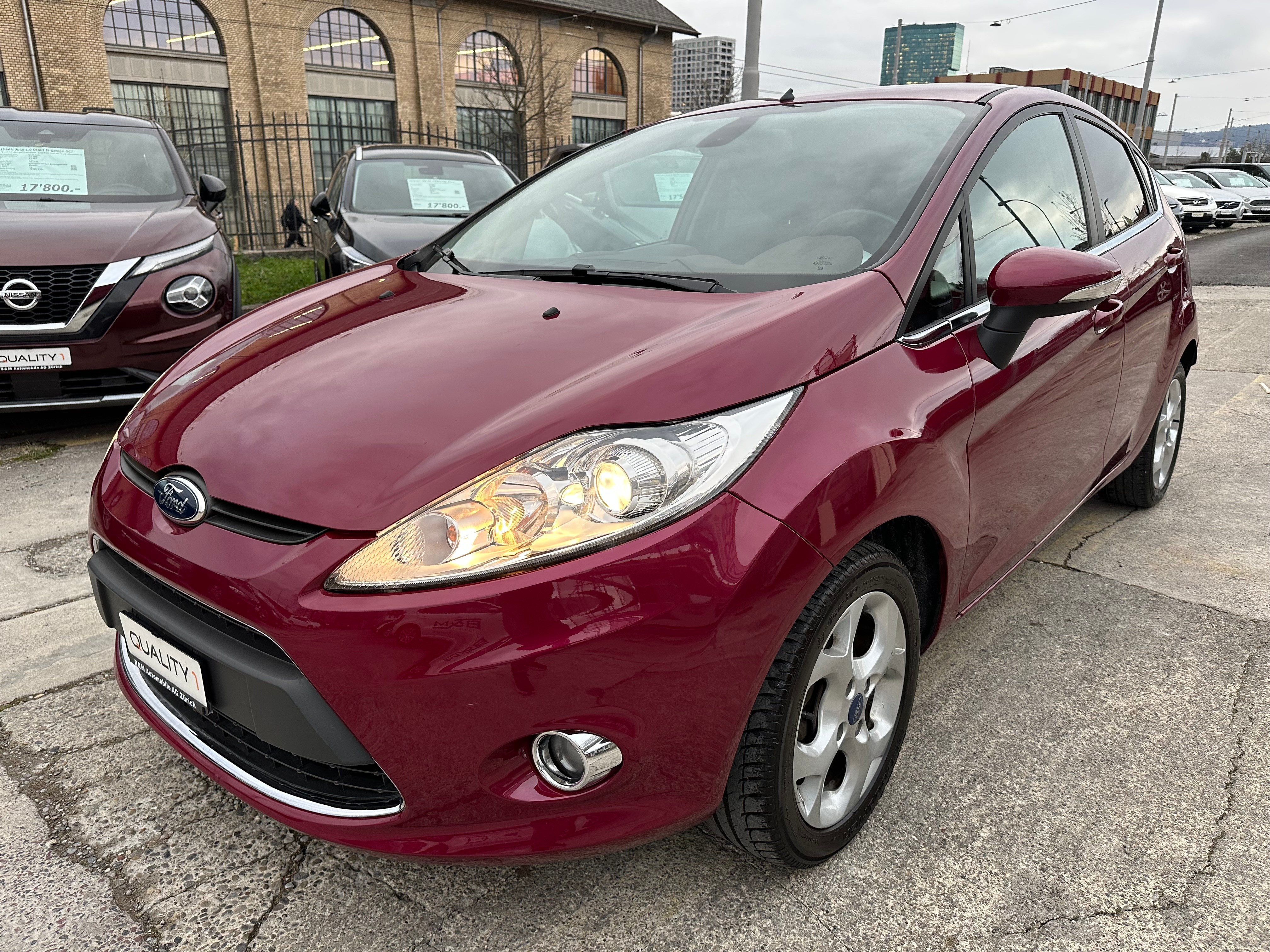 FORD Fiesta 1.4 16V Titanium Automatic