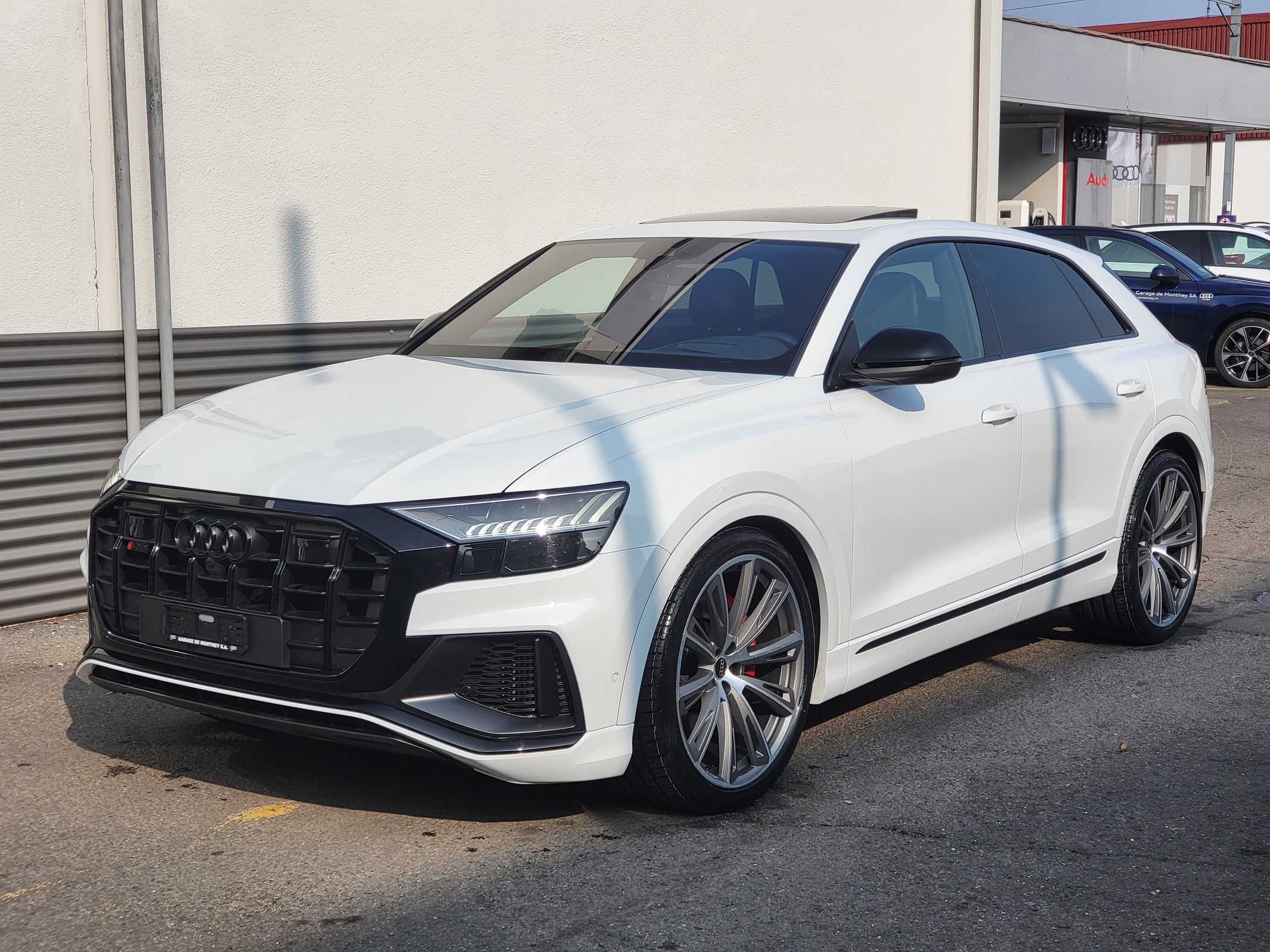 AUDI SQ8 TFSI quattro tiptronic