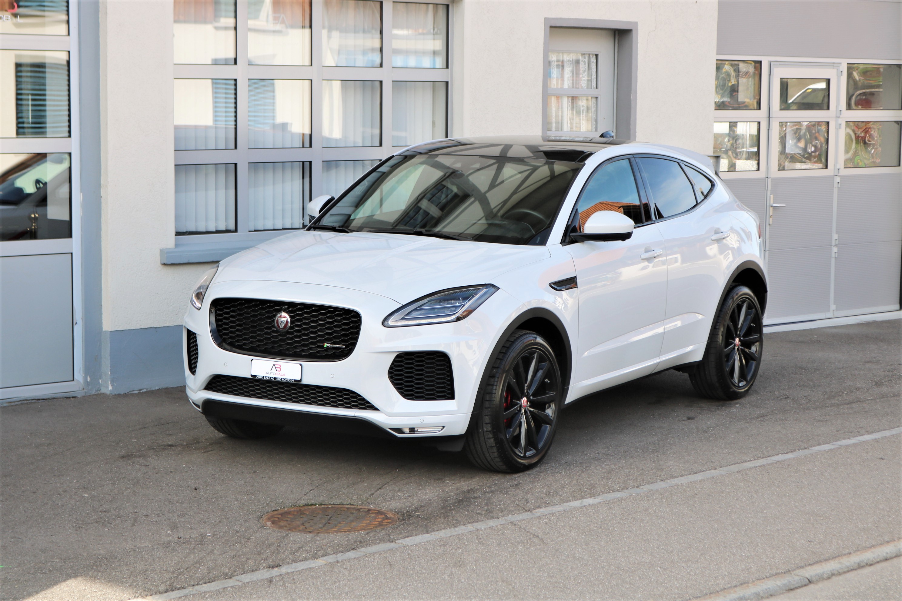 JAGUAR E-Pace 2.0 P300 R-Dynamic HSE AWD Automatik