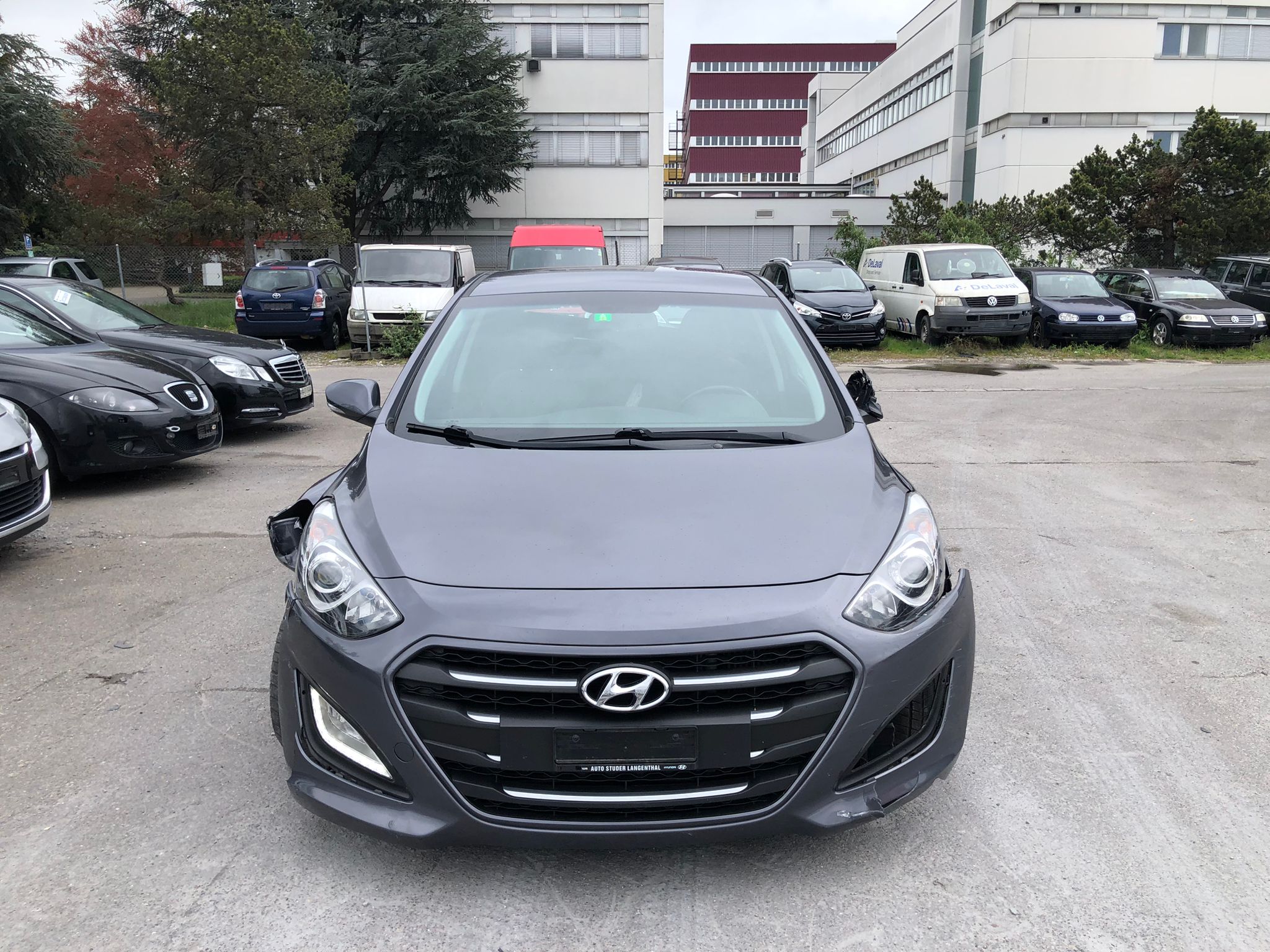 HYUNDAI i30 1.6 CRDi Amplia Automatic DCT