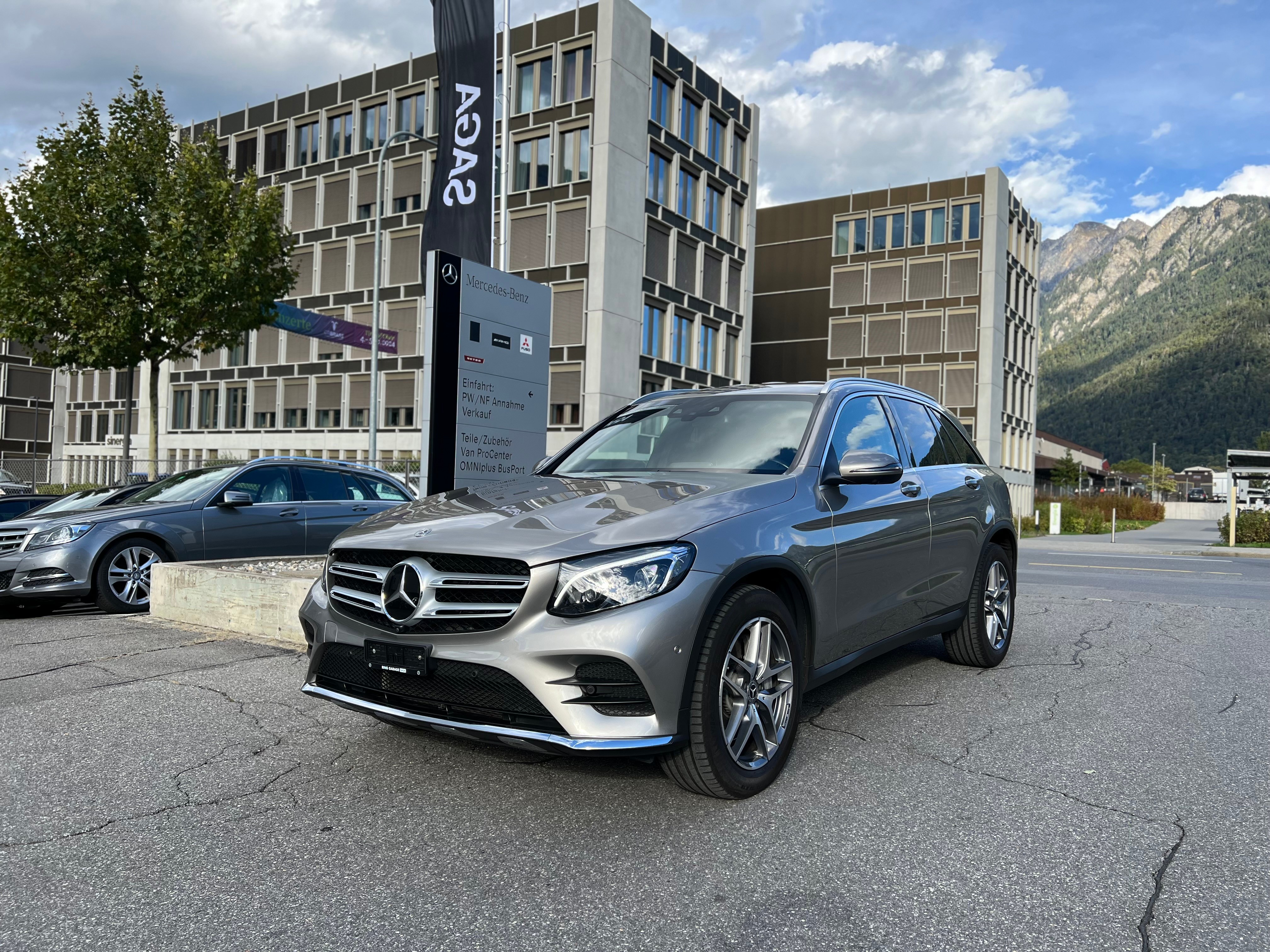 MERCEDES-BENZ GLC 250 AMG Line 4Matic 9G-Tronic