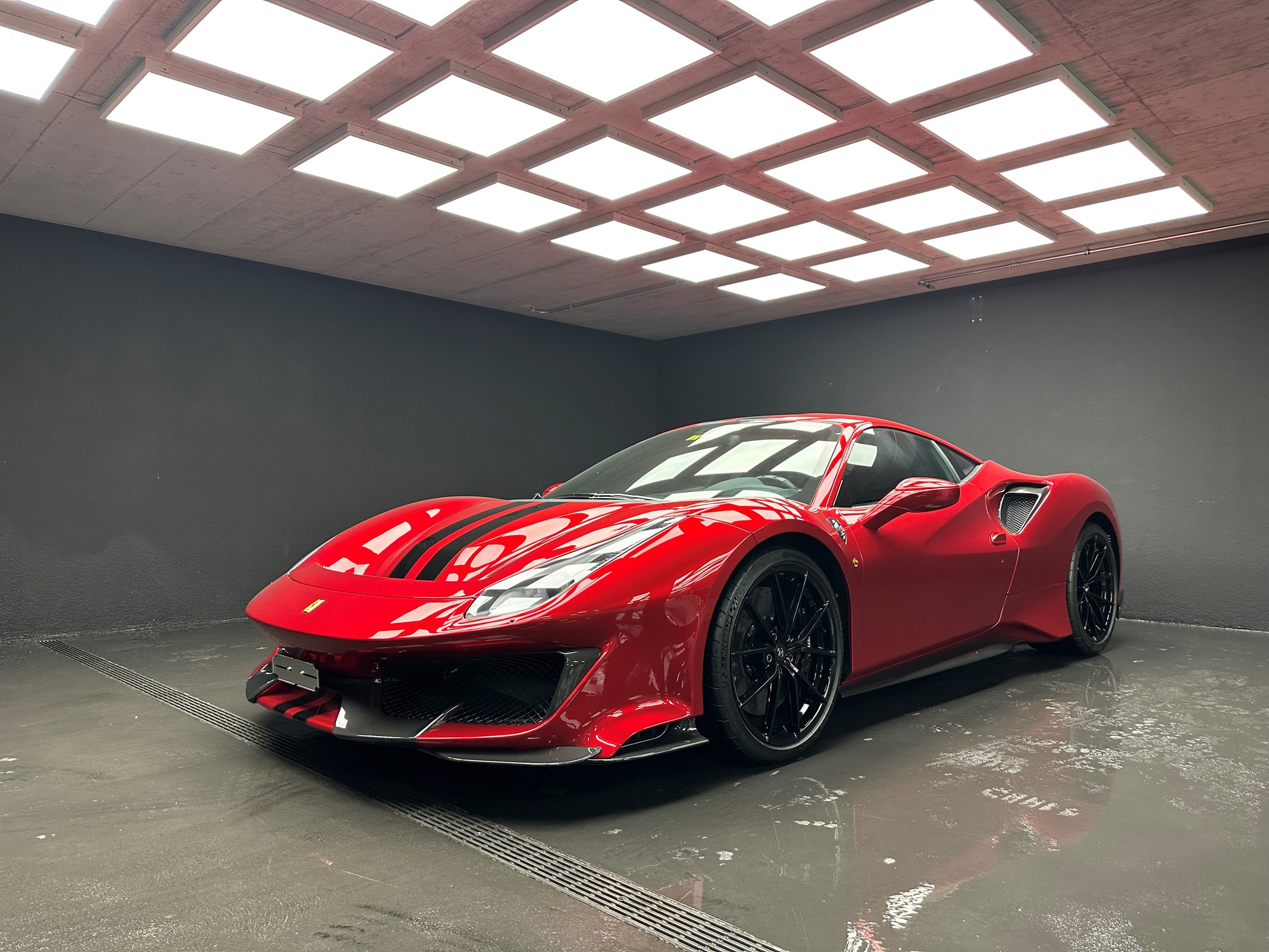 FERRARI 488 Pista 3.9 V8