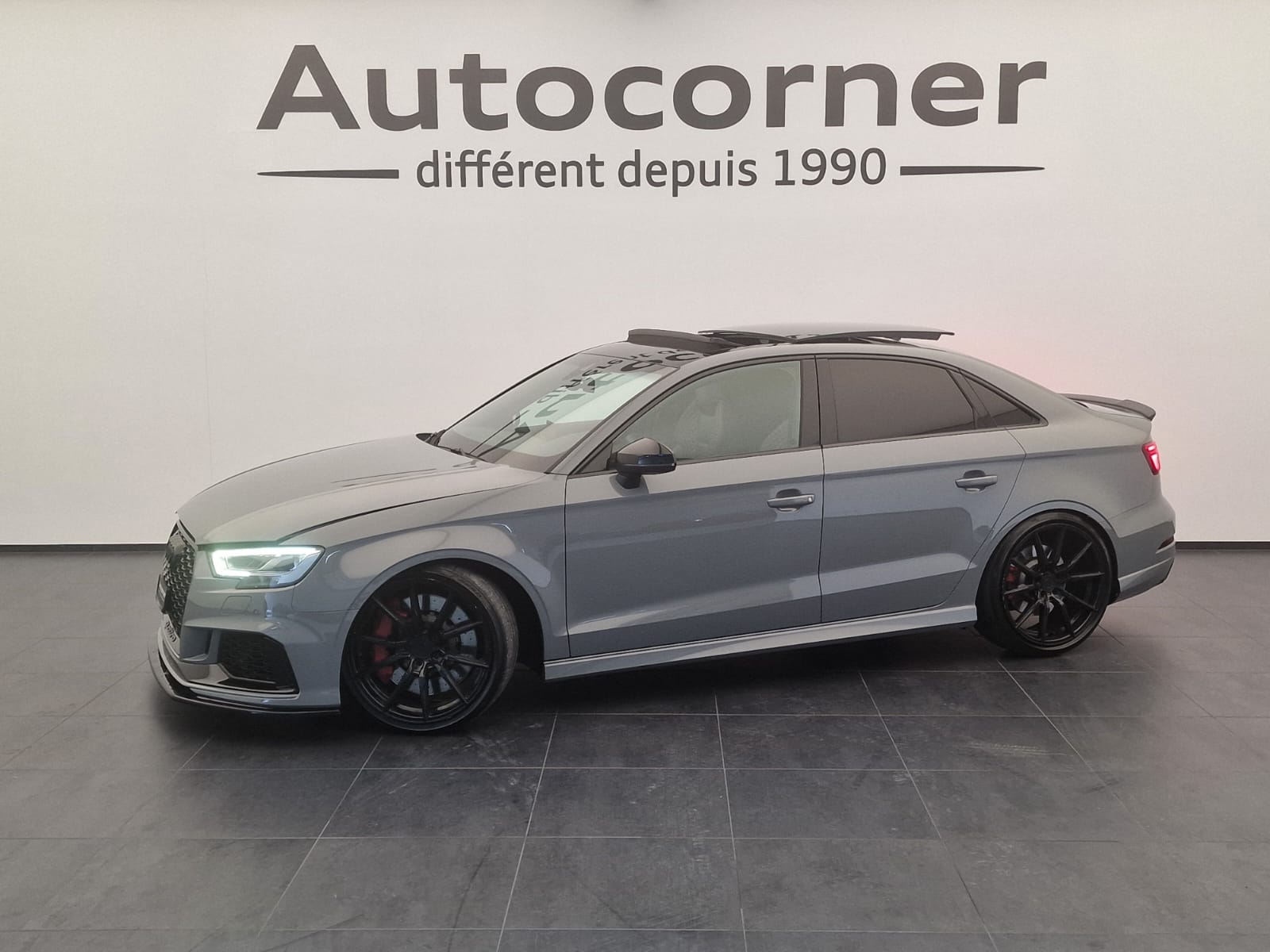 AUDI RS3 Limousine 2.5 TSI quattro S-tronic