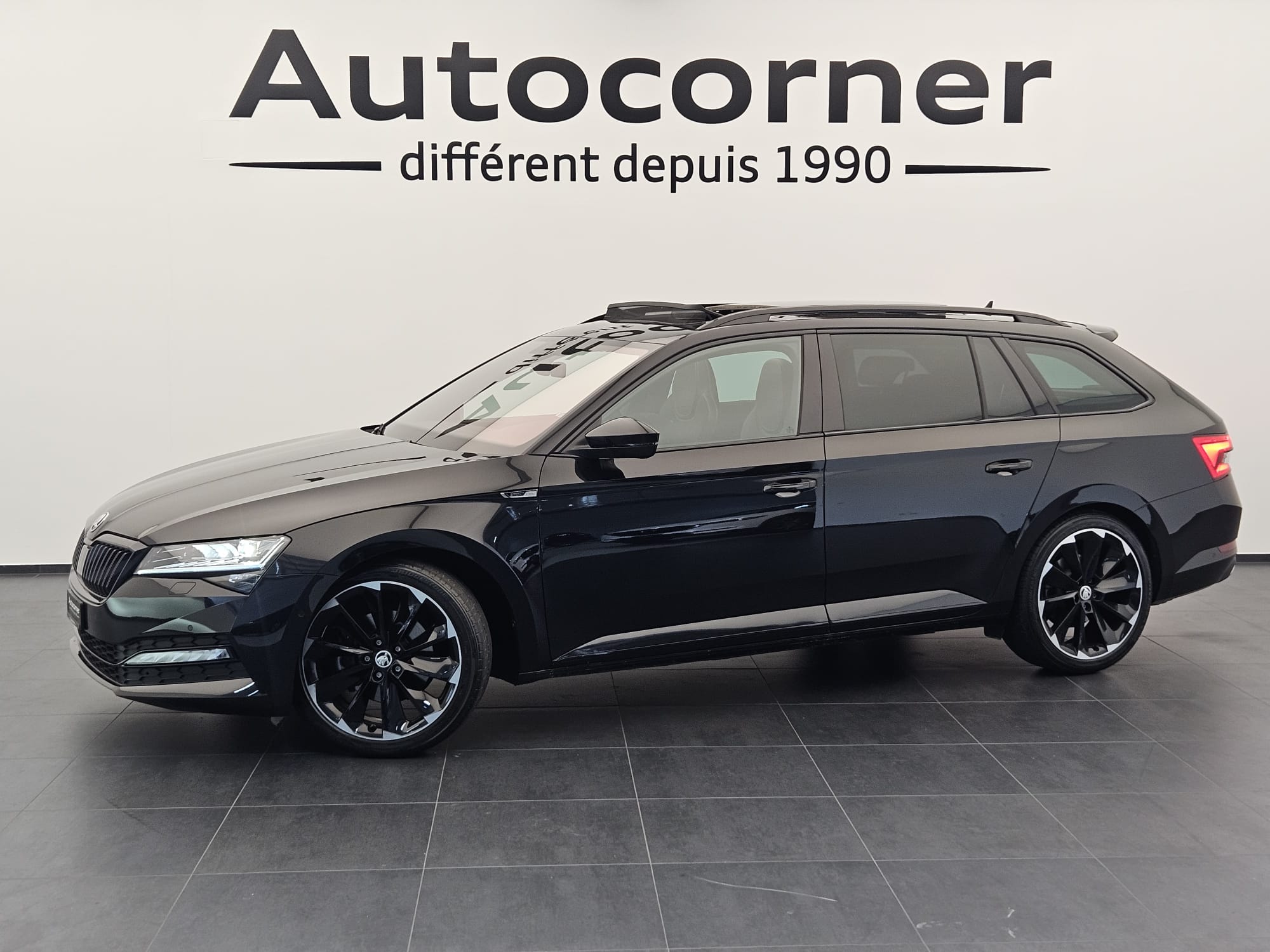 SKODA Superb Combi 2.0 TDi SportLine 4x4 DSG