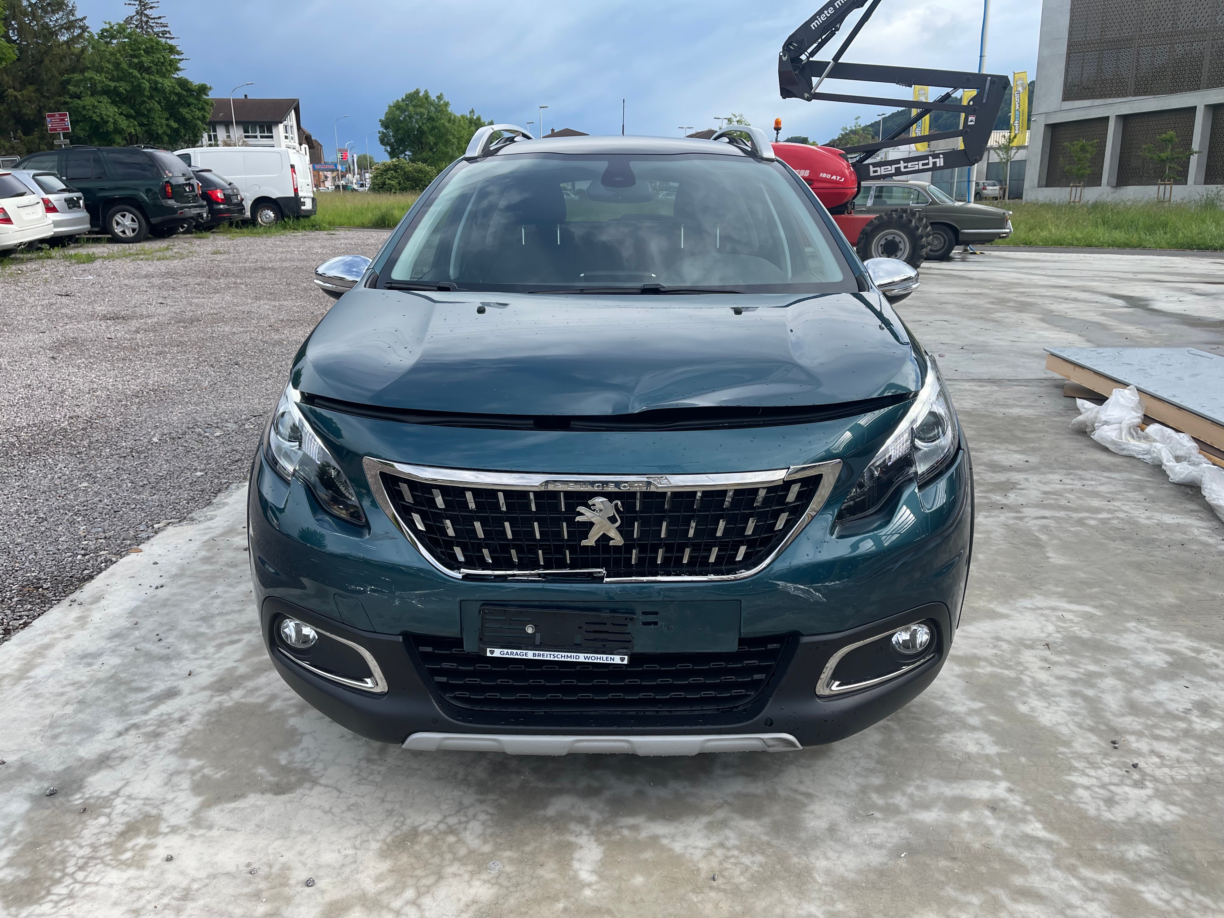 PEUGEOT 2008