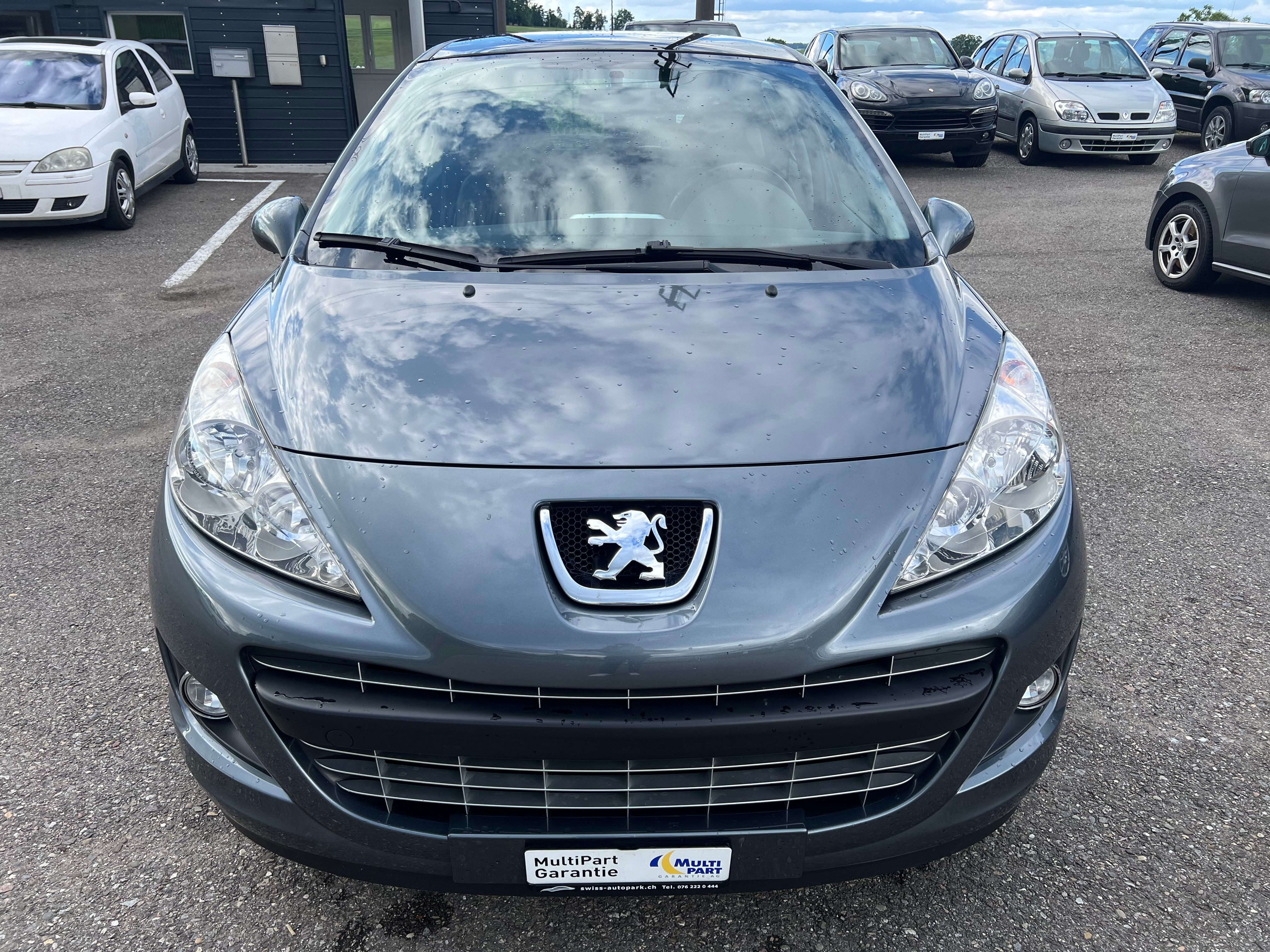 PEUGEOT 207 1.4 16V Swiss Edition