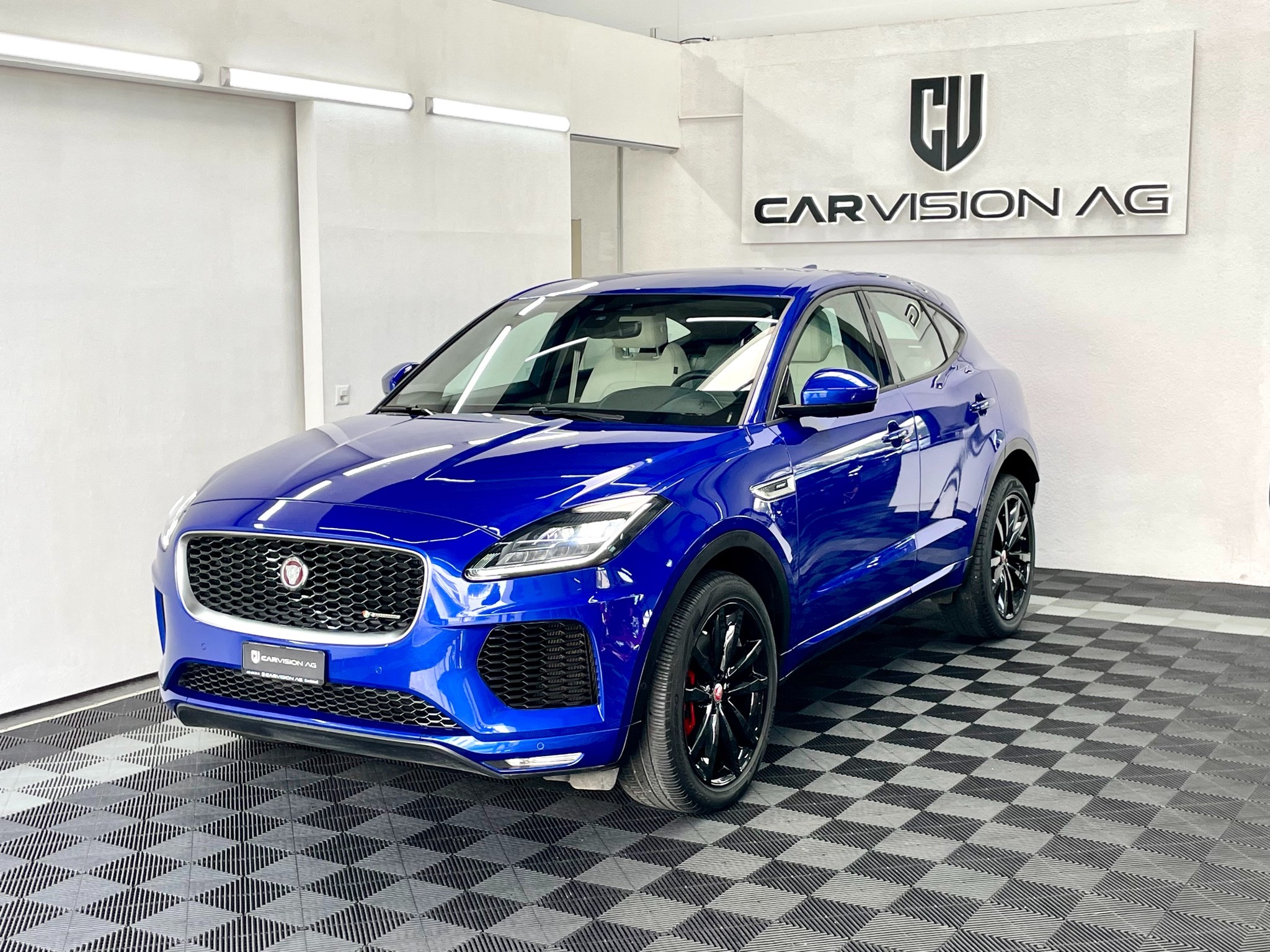 JAGUAR E-Pace 2.0 P300 R-Dynamic HSE AWD Automatik