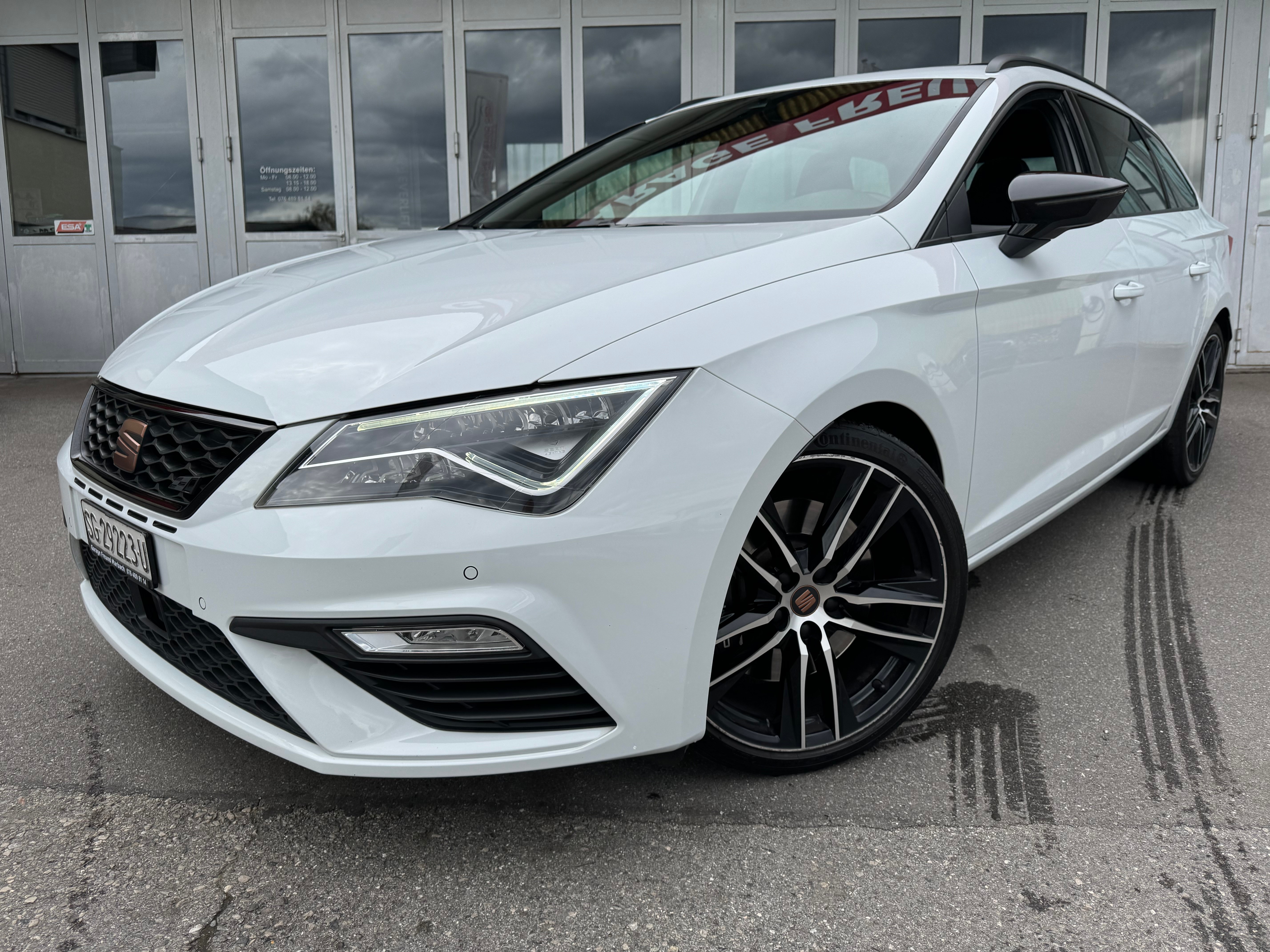 SEAT Leon ST 2.0 TSI Cupra 300 4 Drive DSG