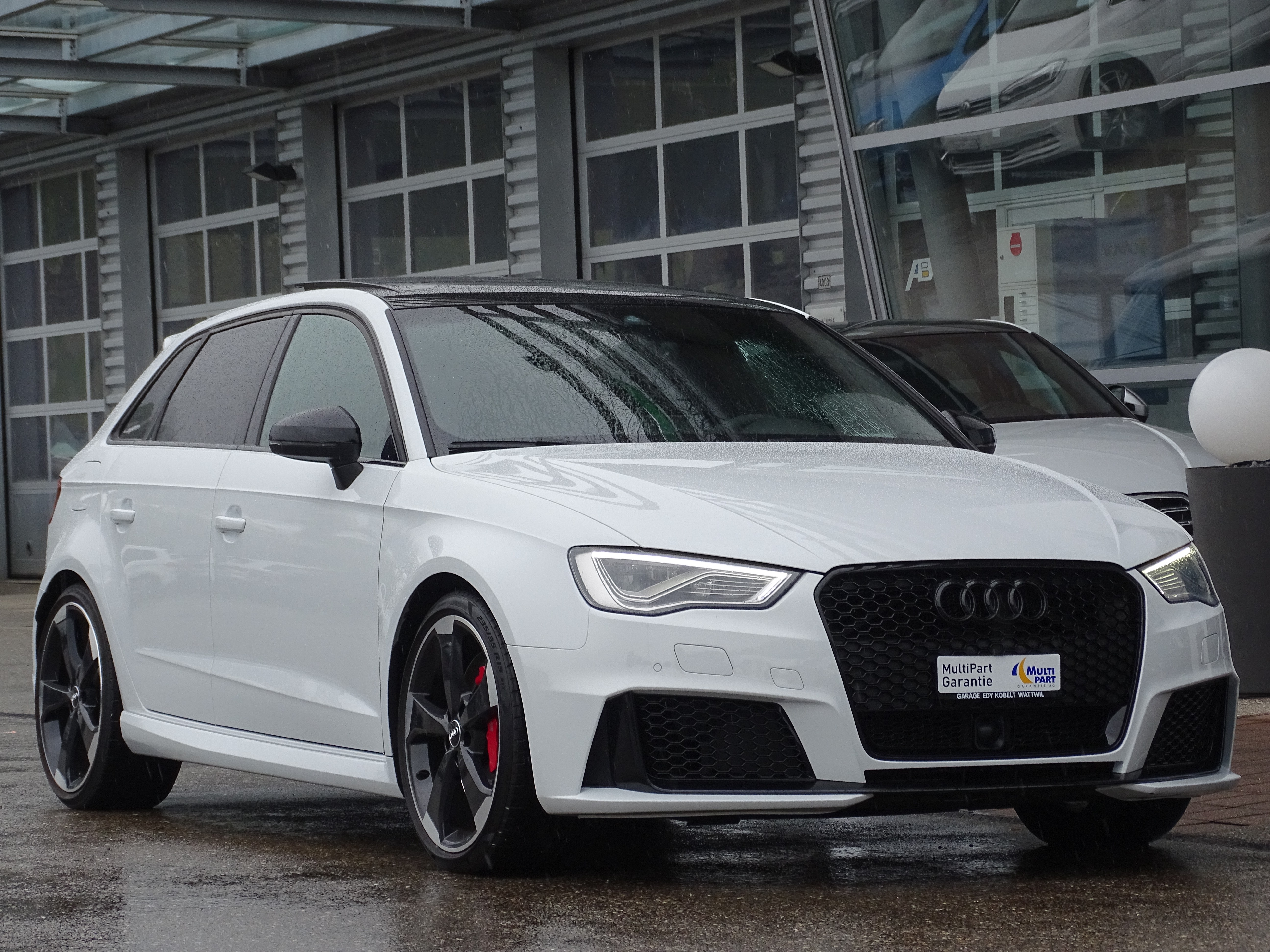 AUDI RS3 2.5 TSI quattro S-tronic **CH-FZ**Panorama**