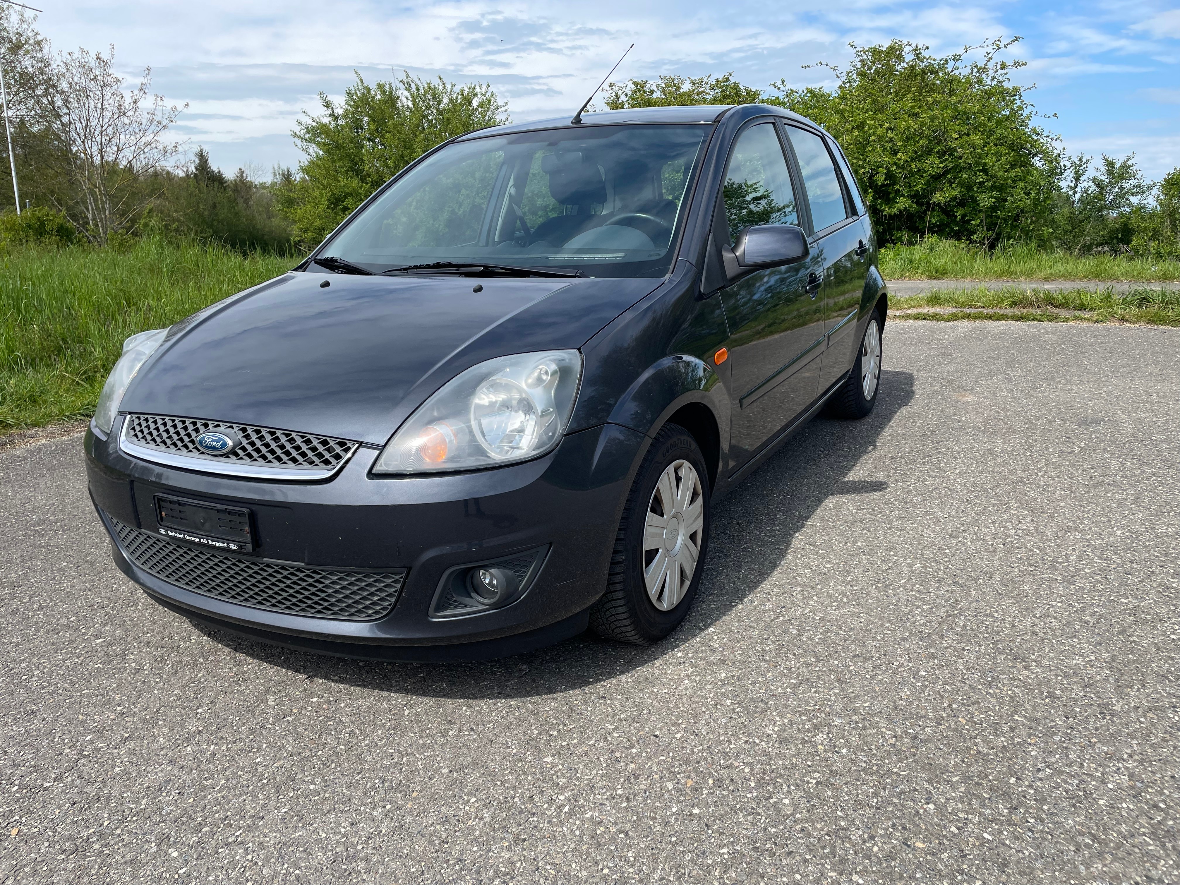 FORD Fiesta 1.4 16V Trend