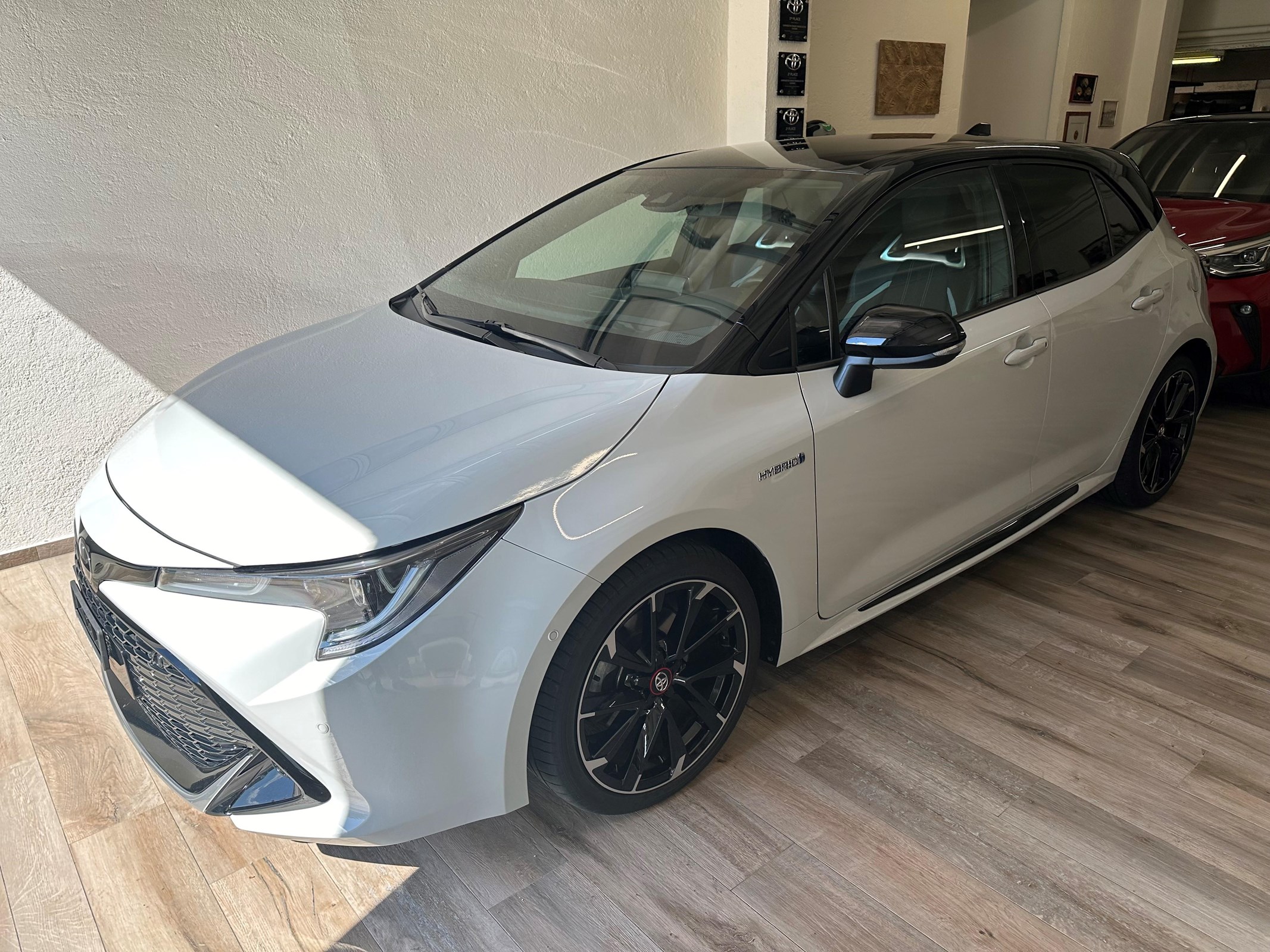 TOYOTA Corolla 2.0 HSD GR-S