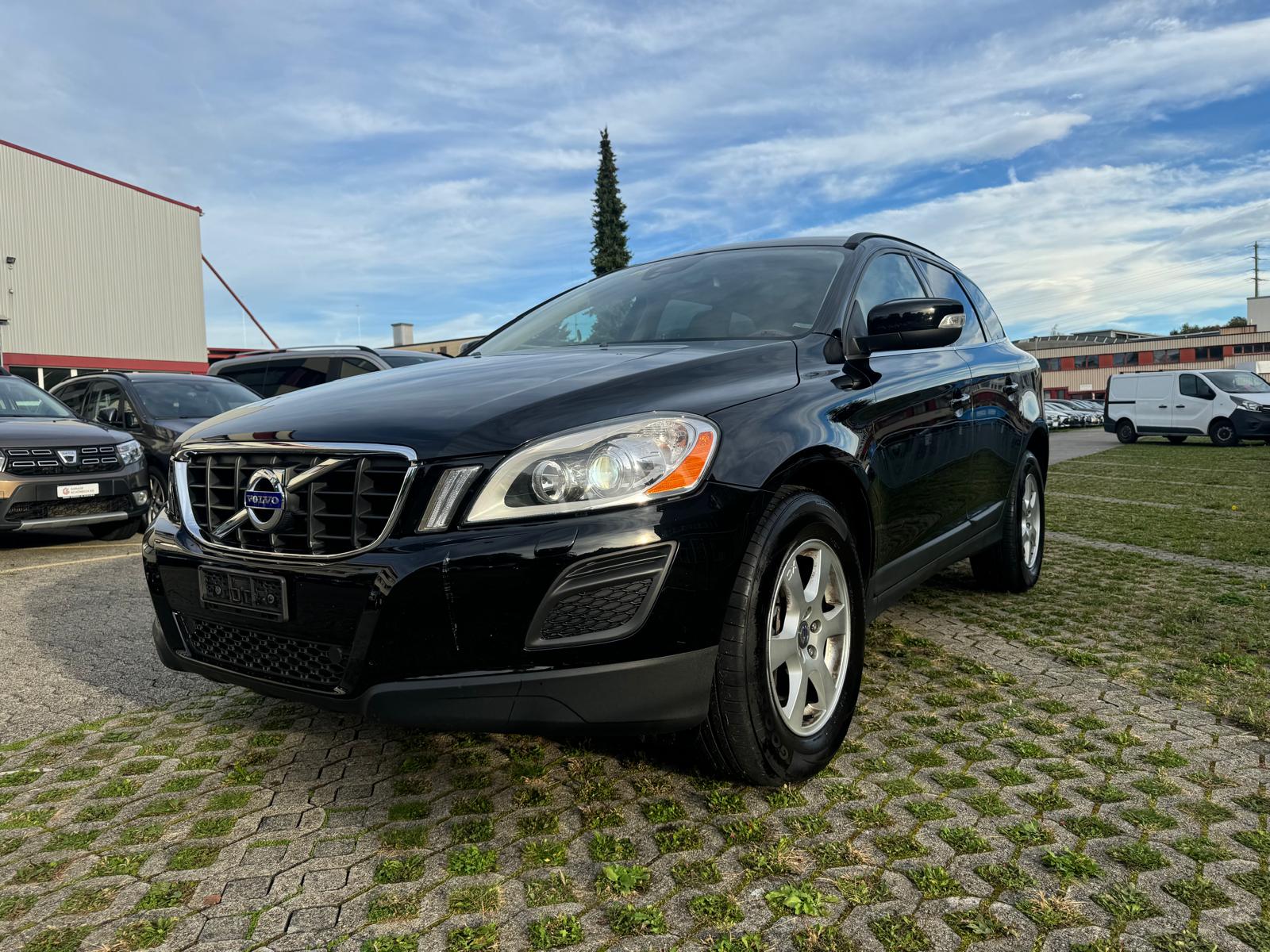 VOLVO XC60 D5 AWD Momentum Geartronic