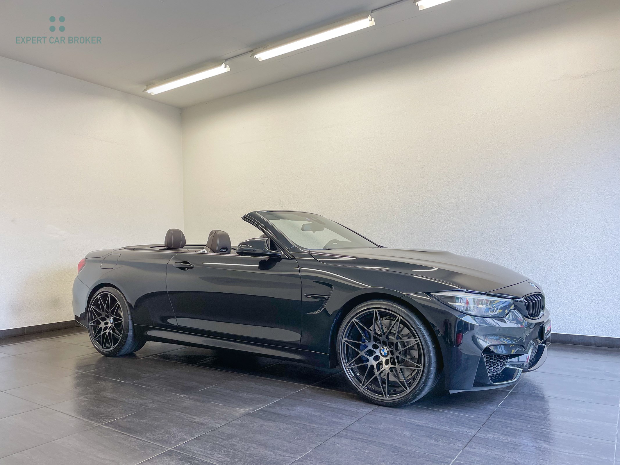 BMW M4 Cabriolet Drivelogic M Competition