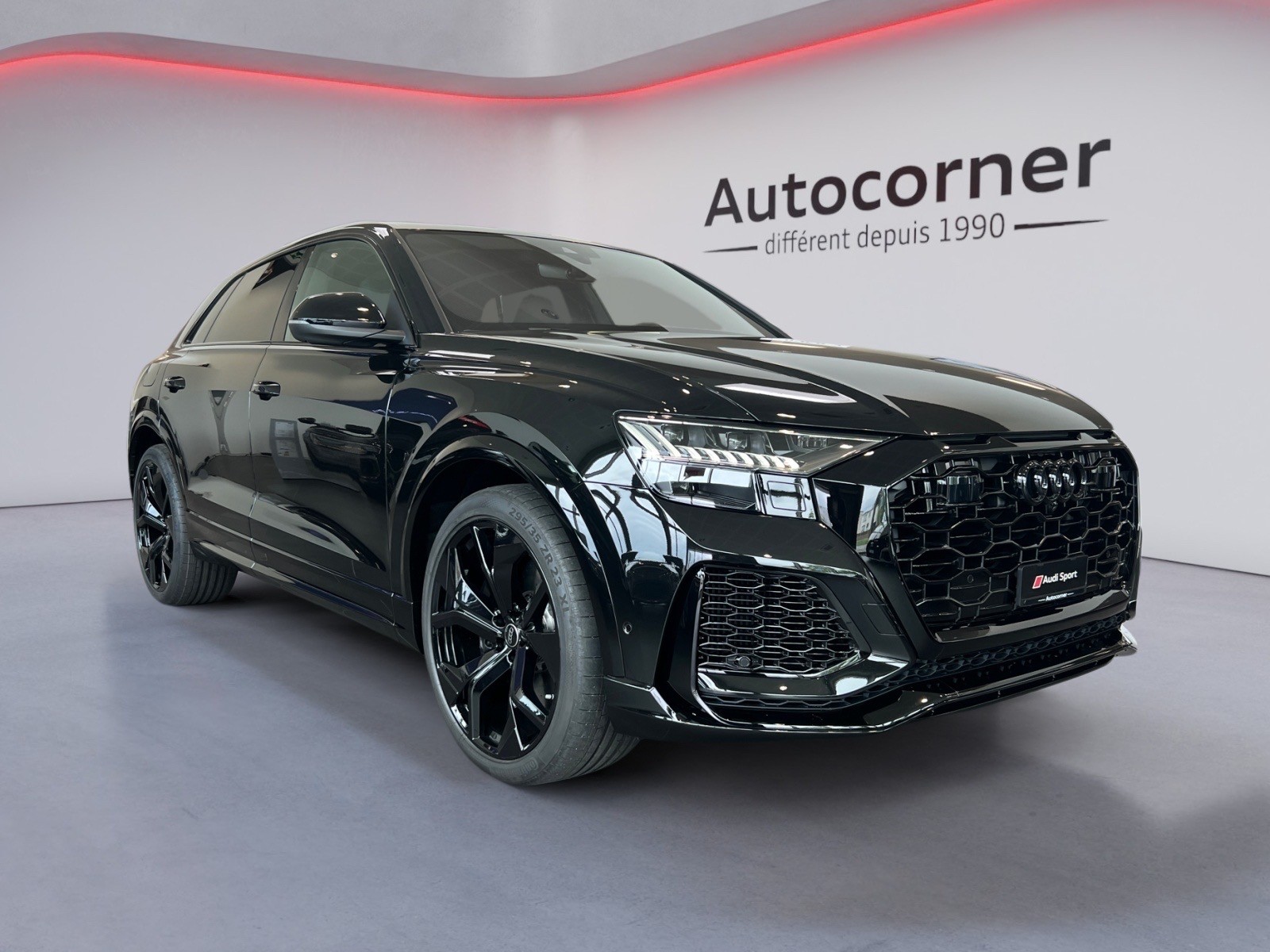 AUDI RSQ8 quattro tiptronic