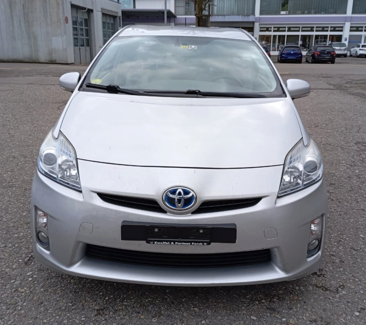 TOYOTA Prius 1.8 16V HSD Sol