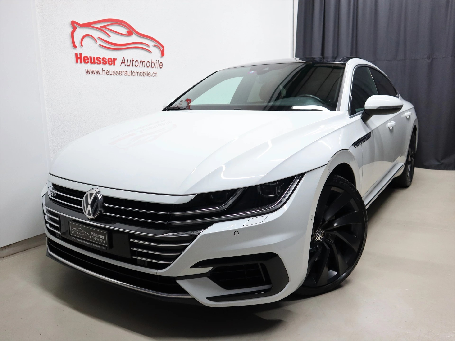 VW Arteon 2.0 TSI BMT R-Line 4Motion DSG - Panorama - Virtual Cockpit - 360° Kamera - 272 PS