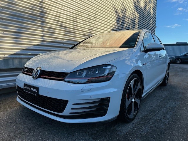 VW Golf 2.0 TSI GTI Performance DSG