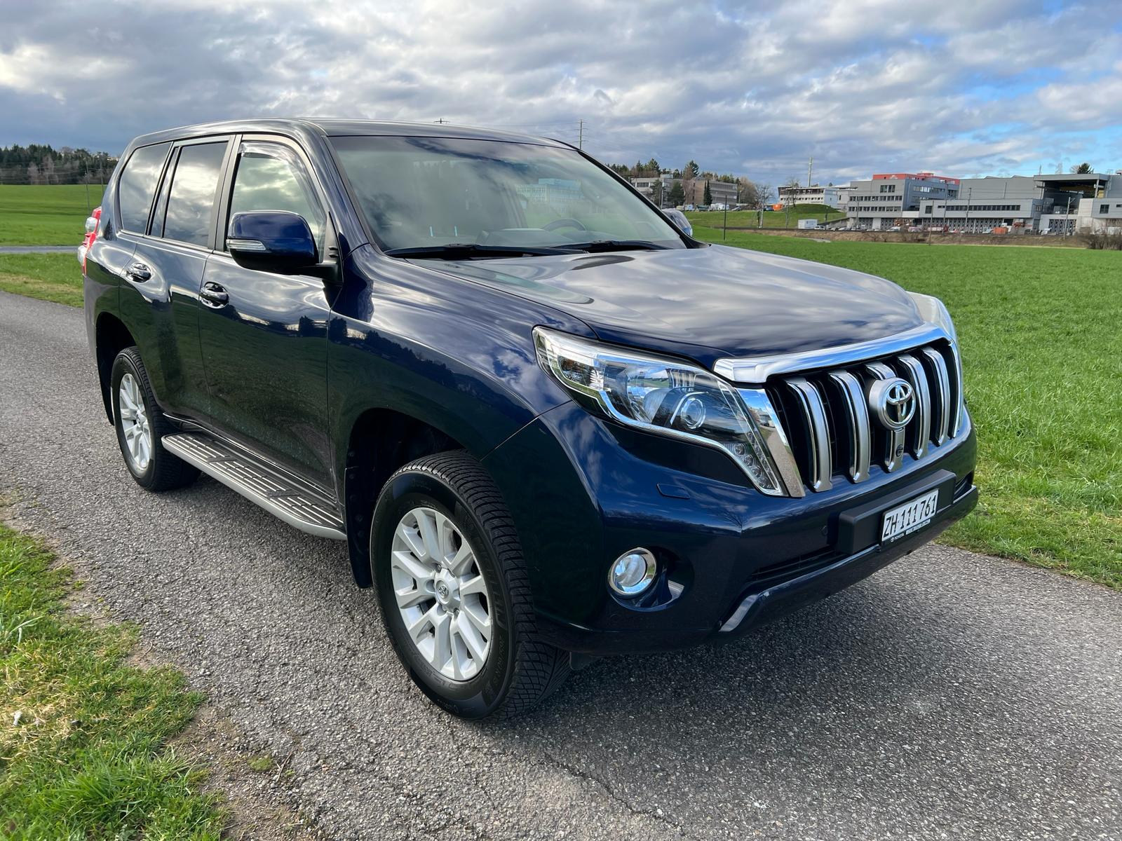 TOYOTA Land Cruiser 3.0 TD Sol Automatic