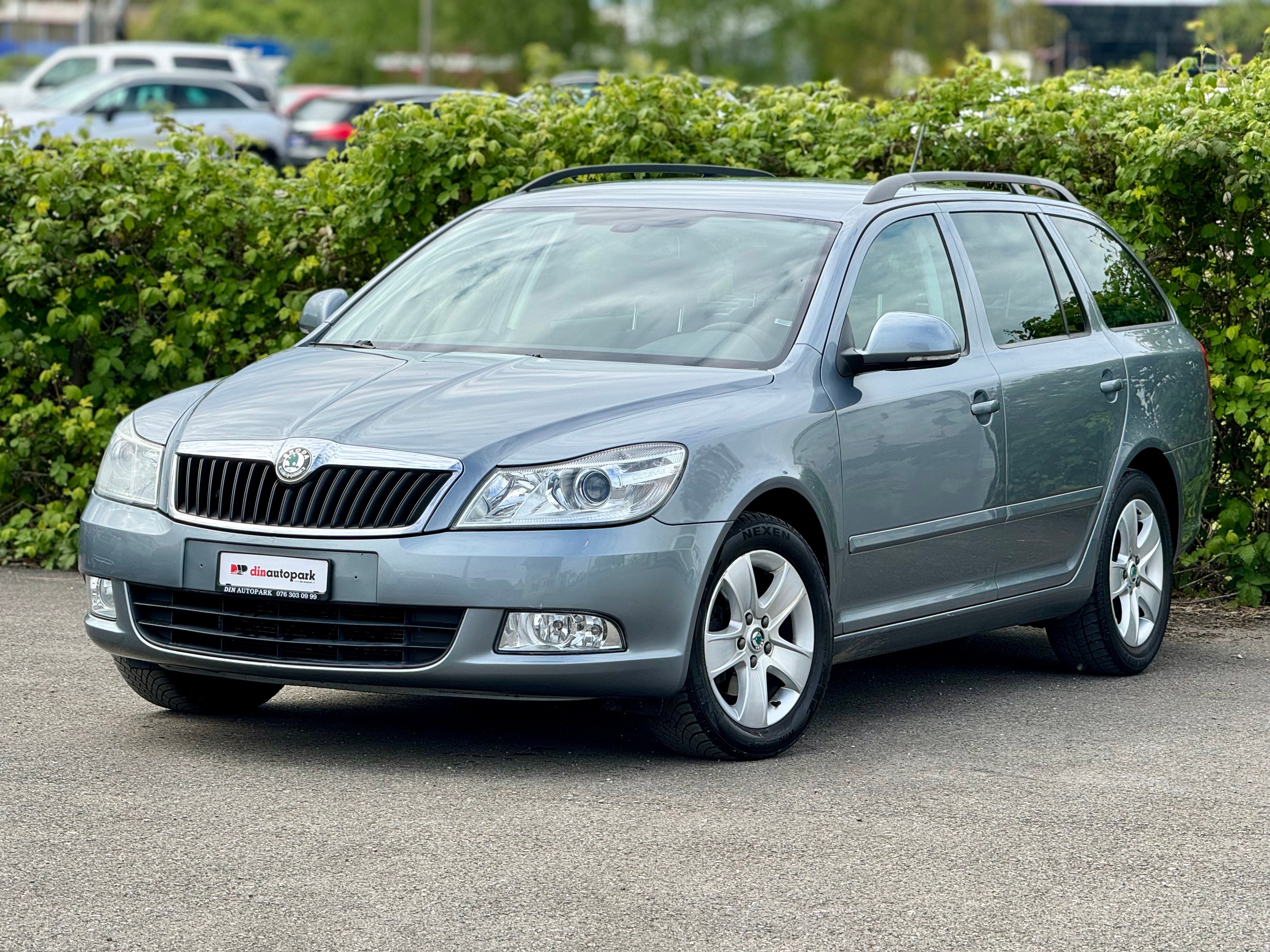 SKODA Octavia Combi 1.8 TSI Elegance 4x4