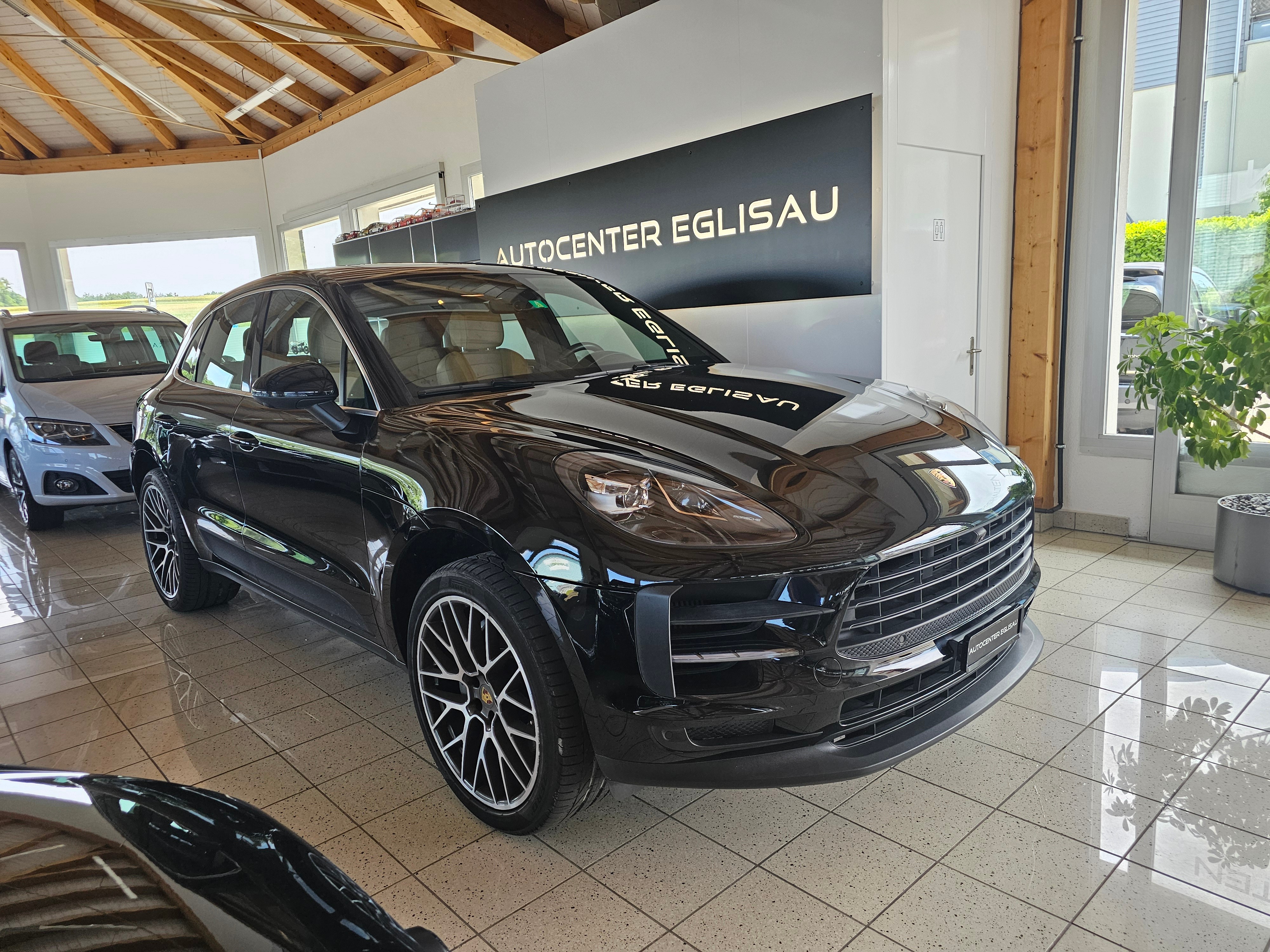 PORSCHE Macan S PDK