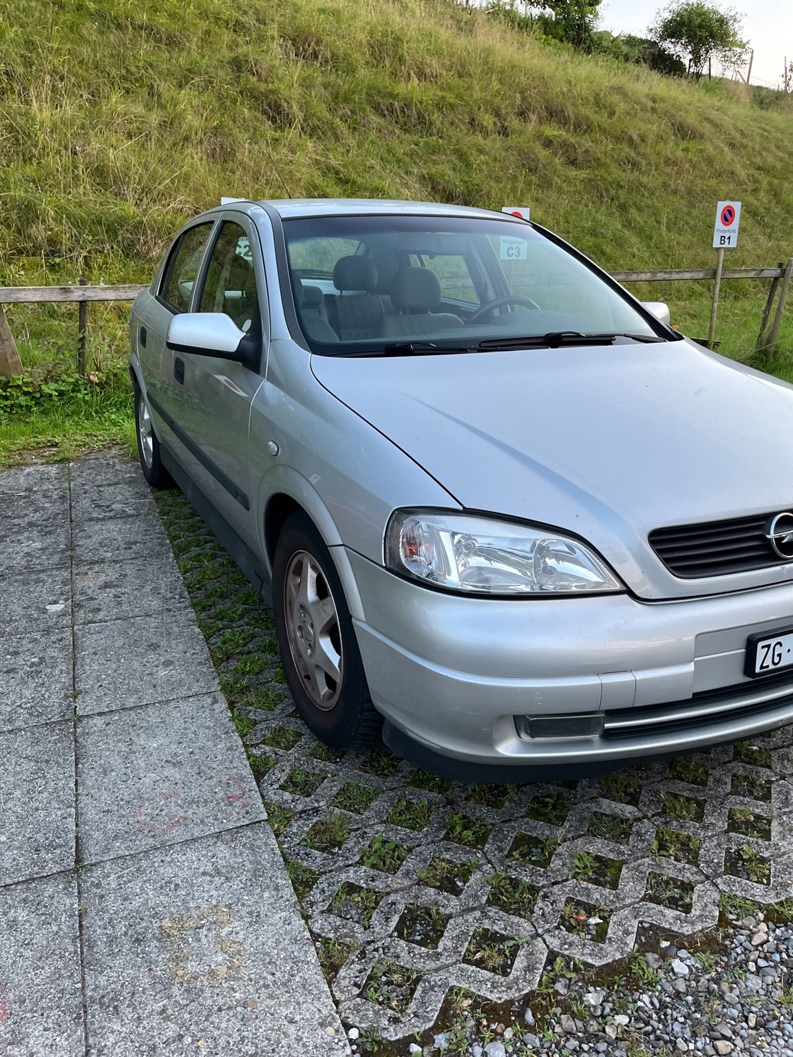 OPEL Astra 1.6i 16V Club