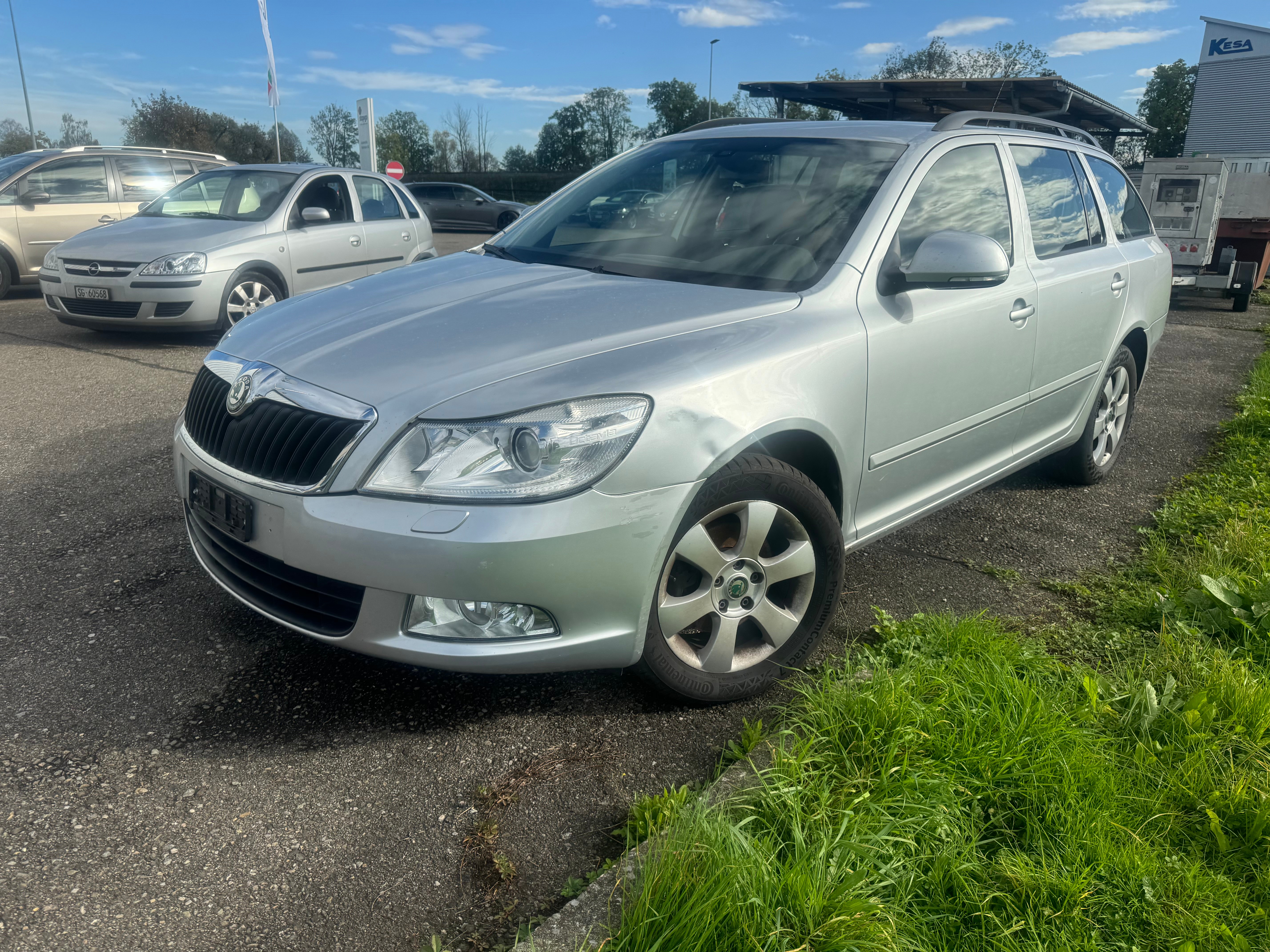 SKODA Octavia Combi 2.0 TDI Ambiente DSG