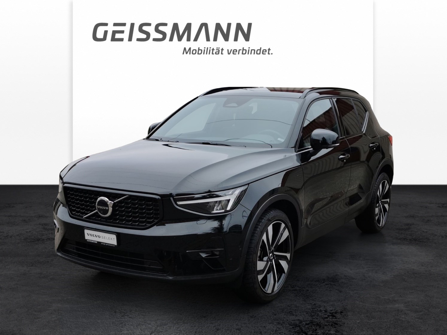 VOLVO XC40 2.0 B5 MH Ultimate Dark AWD