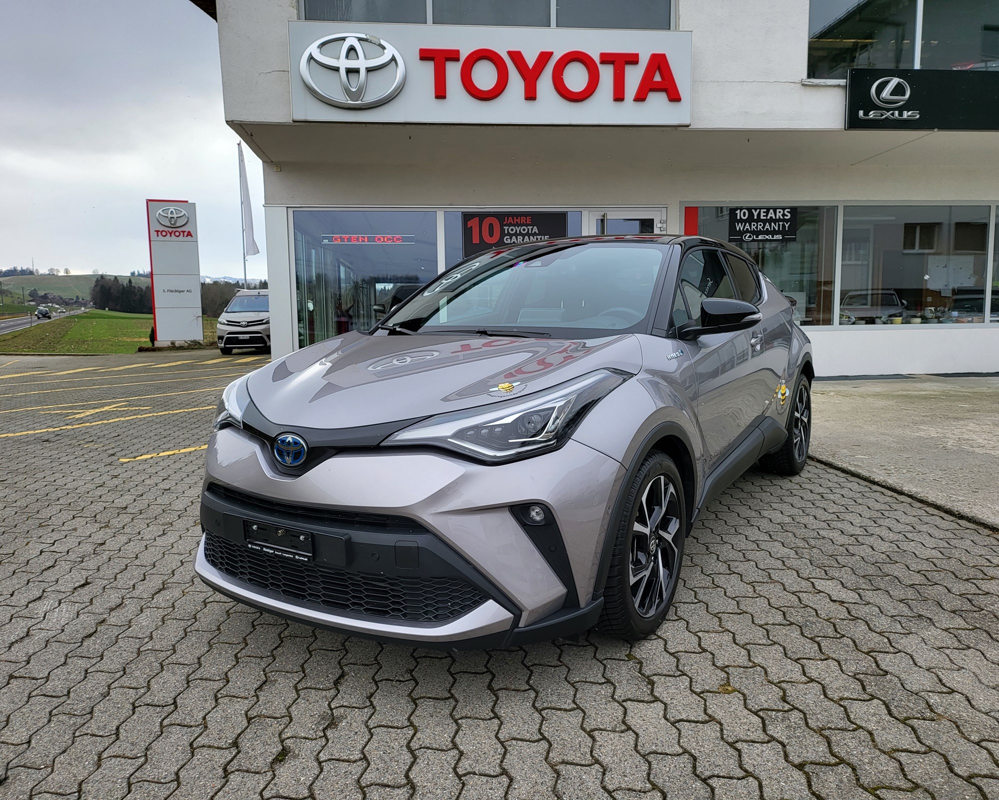 TOYOTA C-HR 1.8 HSD CVT Trend