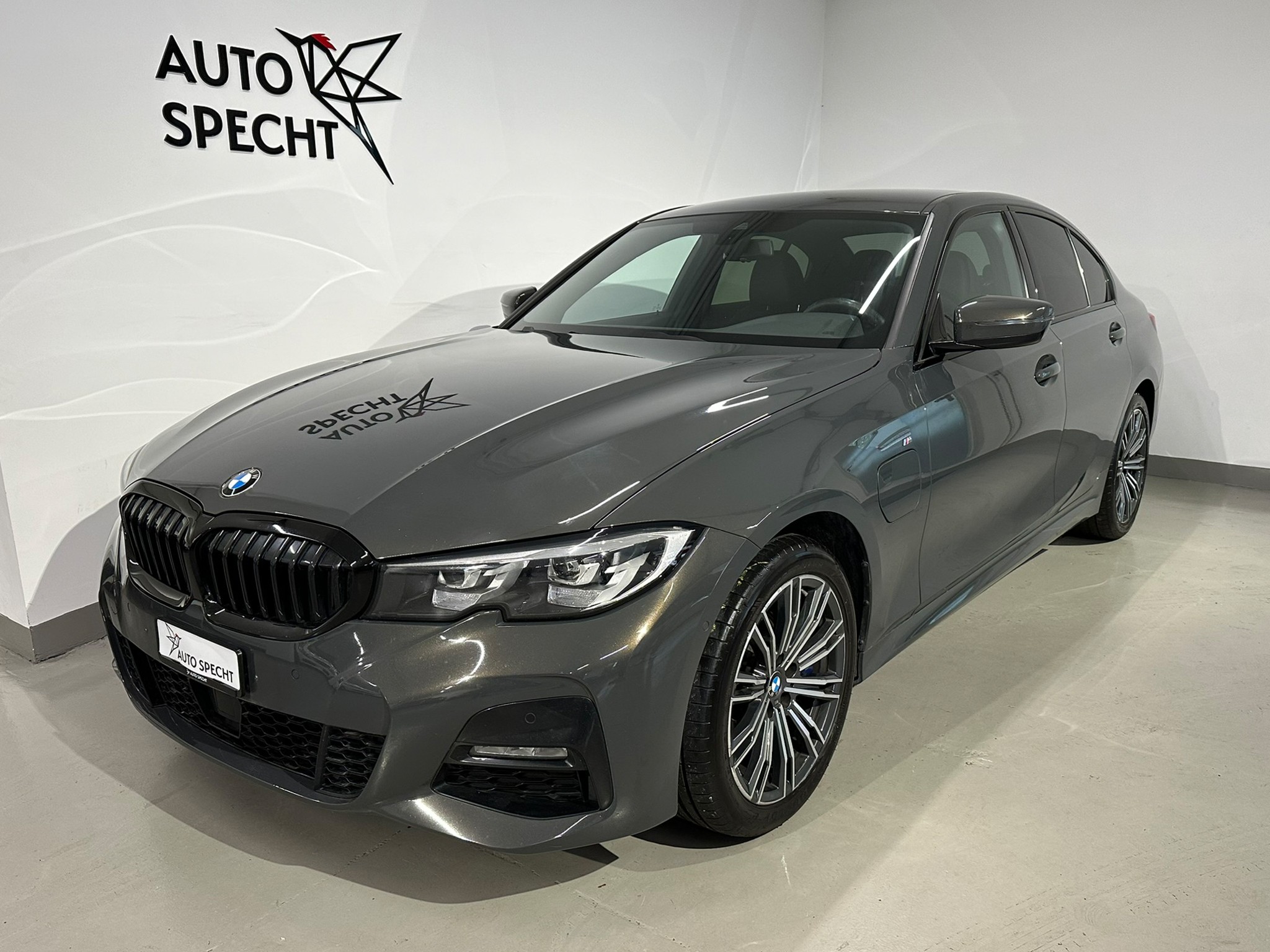 BMW 330e Steptronic M Sport