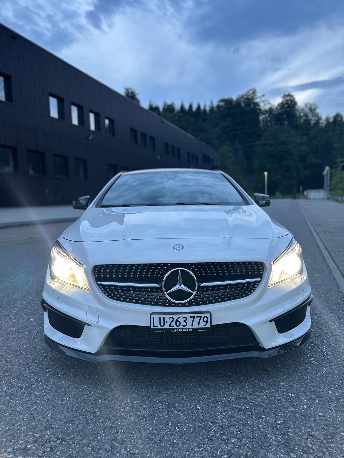 MERCEDES-BENZ CLA 220 CDI 4Matic 7G-DCT