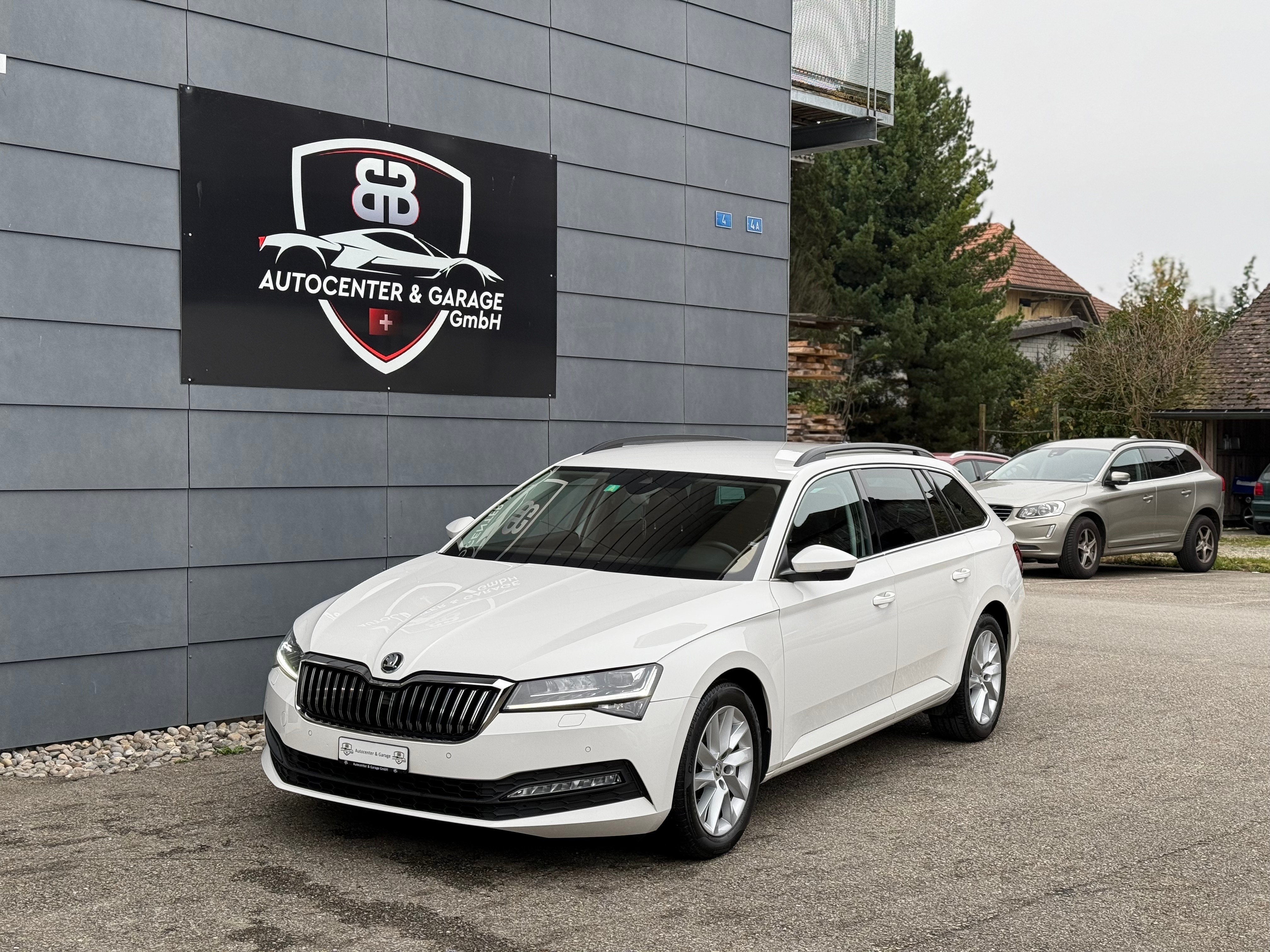 SKODA Superb Combi 2.0 TDi Ambition 4x4 DSG